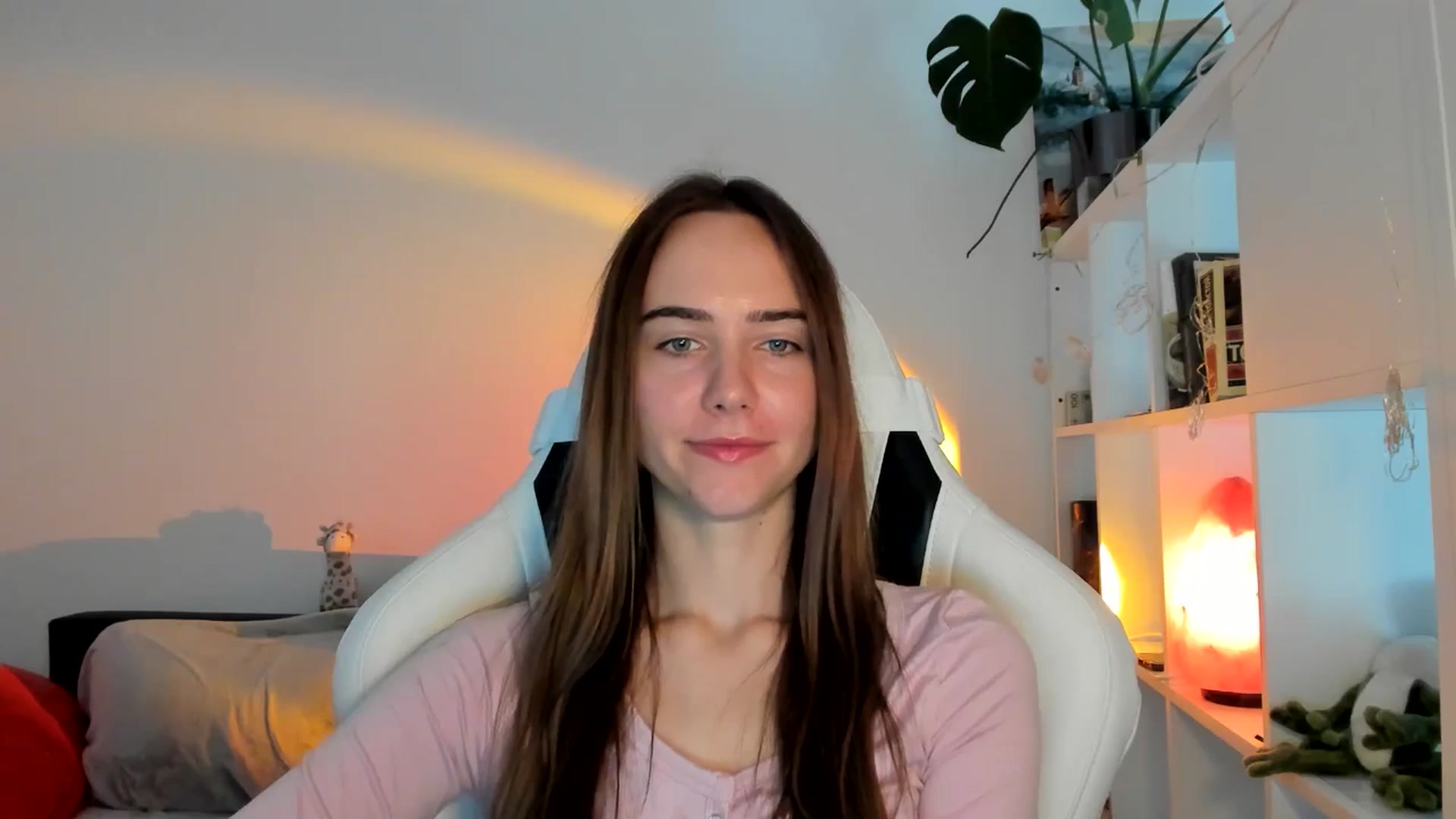 Gallery image thumbnail from OhAlisa's myfreecams stream on, 08/21/2025, 11:43 image 7 of 20