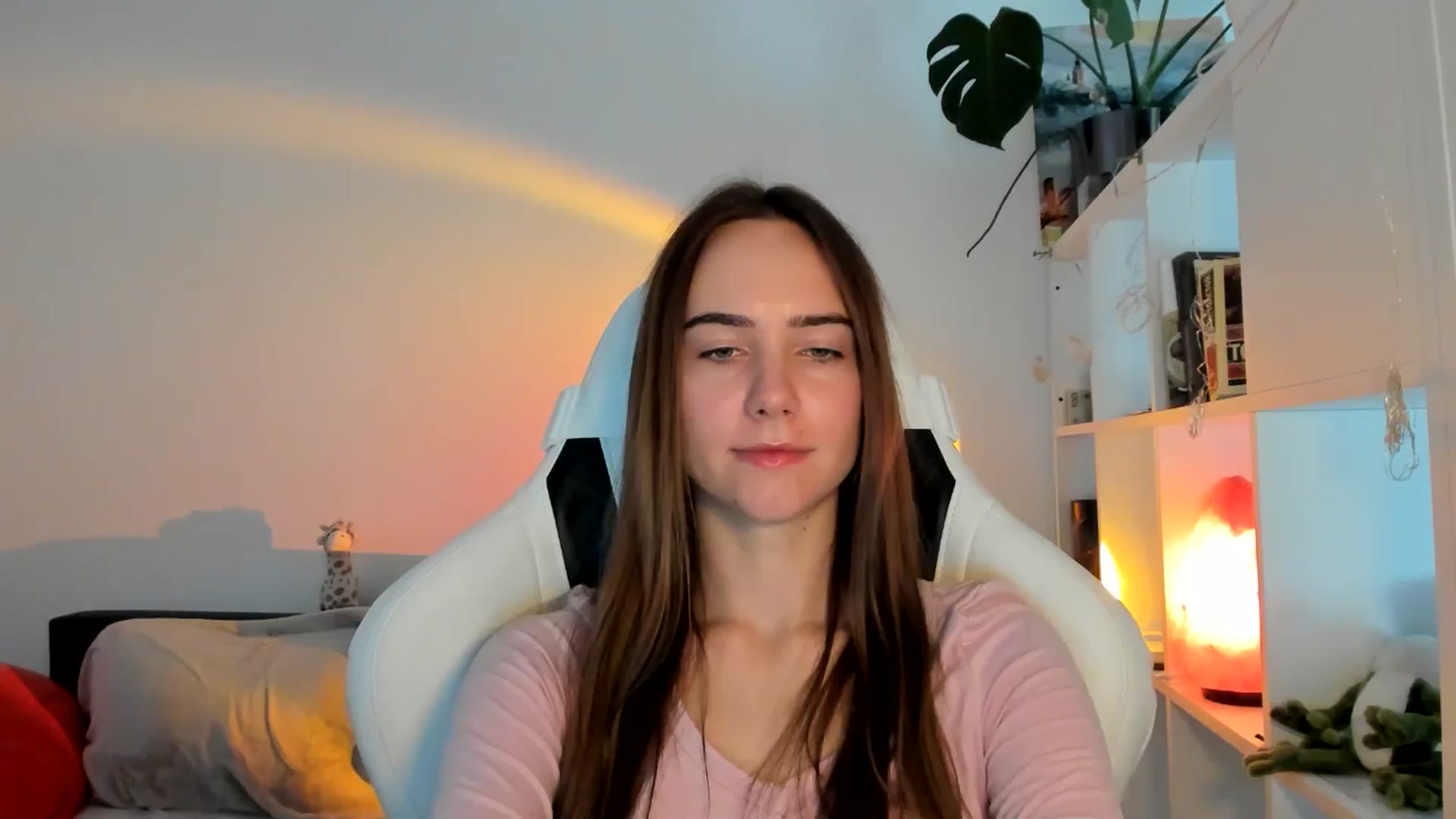 Gallery image thumbnail from OhAlisa's myfreecams stream on, 08/21/2025, 11:43 image 9 of 20