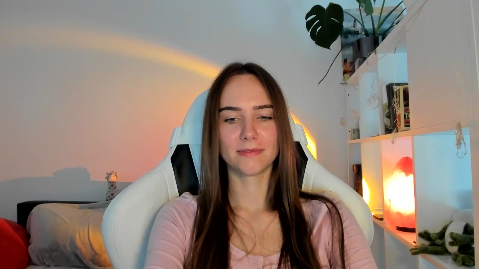 Gallery image thumbnail from OhAlisa's myfreecams stream on, 08/21/2025, 12:38 image 18 of 20