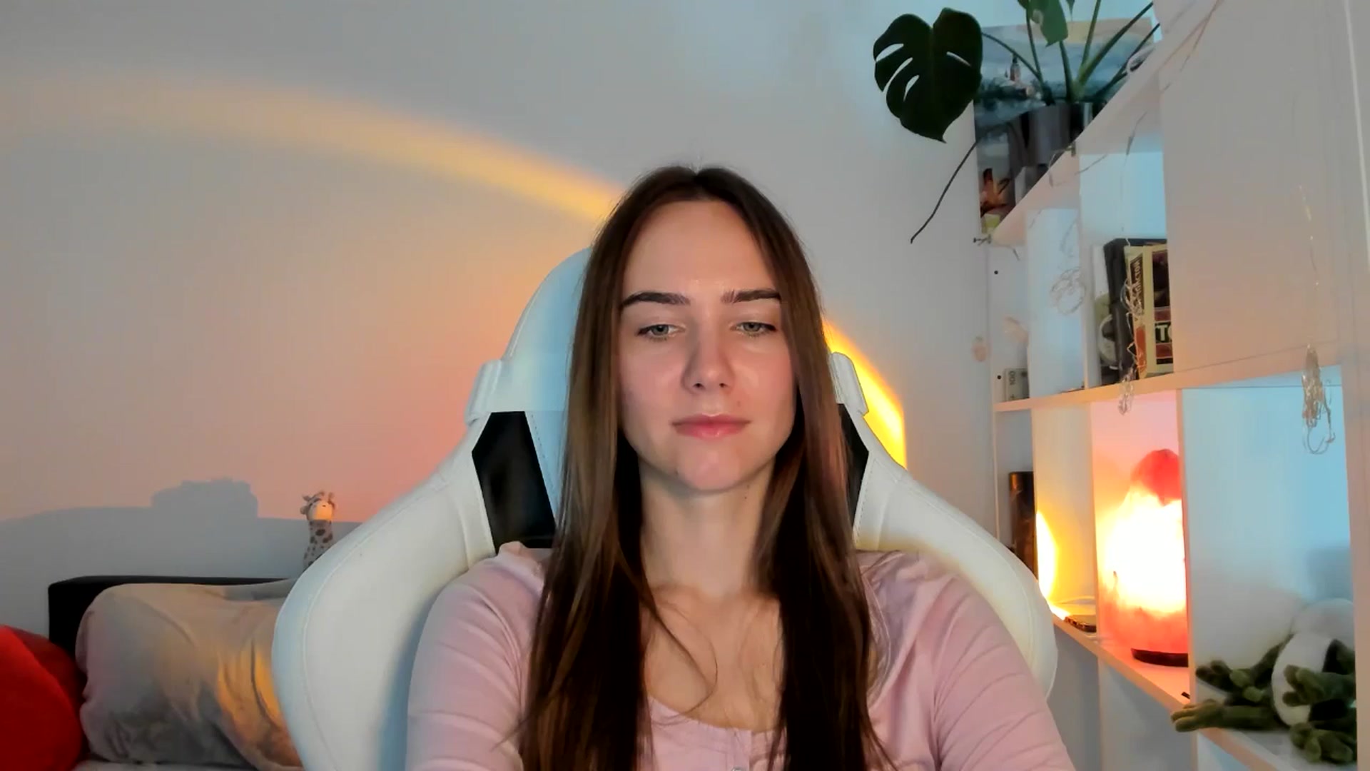 Gallery image thumbnail from OhAlisa's myfreecams stream on, 08/21/2025, 12:38 image 16 of 20