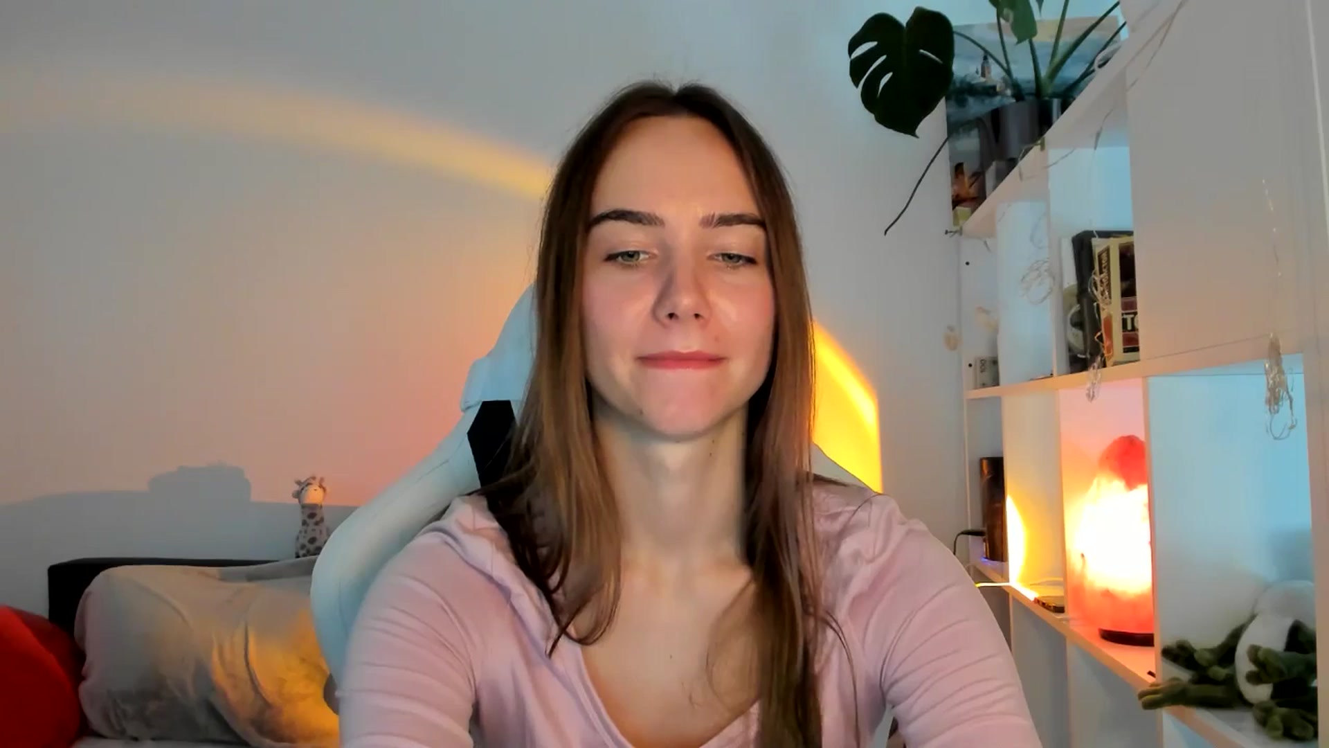Gallery image thumbnail from OhAlisa's myfreecams stream on, 08/21/2025, 12:38 image 7 of 20
