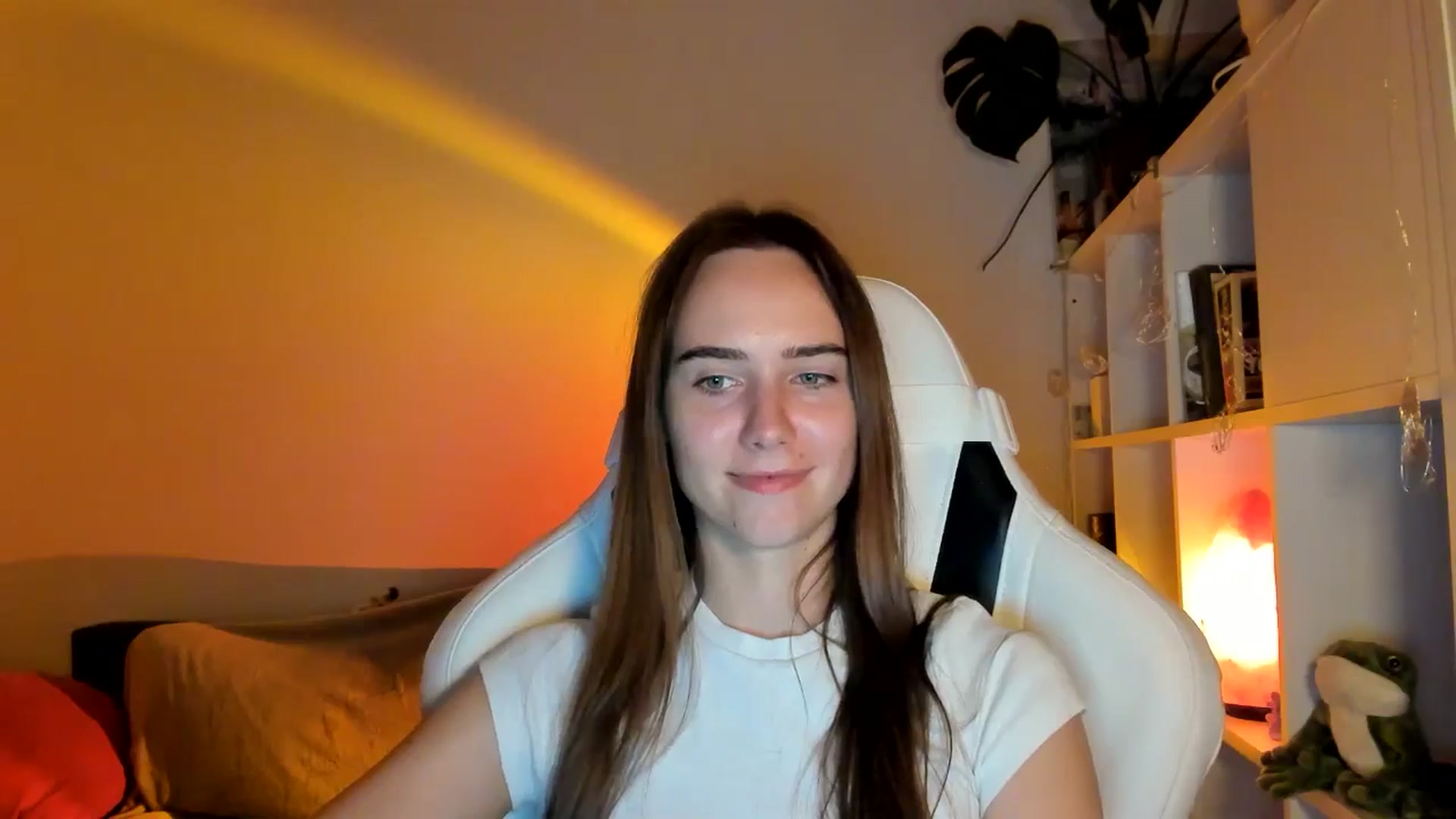 Gallery image thumbnail from OhAlisa's myfreecams stream on, 08/21/2025, 17:55 image 20 of 20