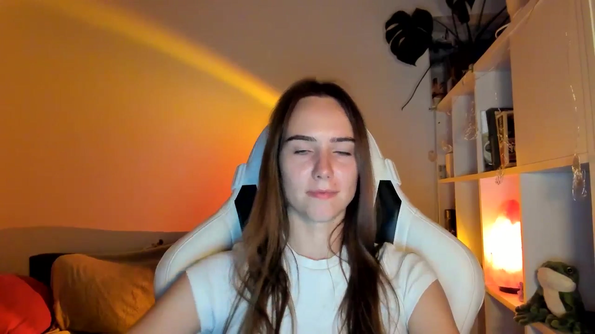 Gallery image thumbnail from OhAlisa's myfreecams stream on, 08/21/2025, 17:55 image 19 of 20