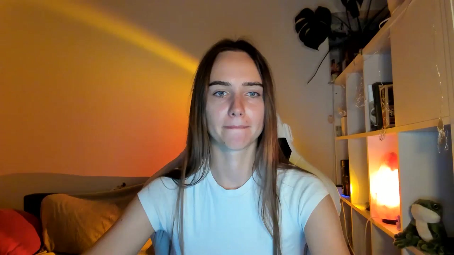 Gallery image thumbnail from OhAlisa's myfreecams stream on, 08/21/2025, 19:00 image 2 of 20