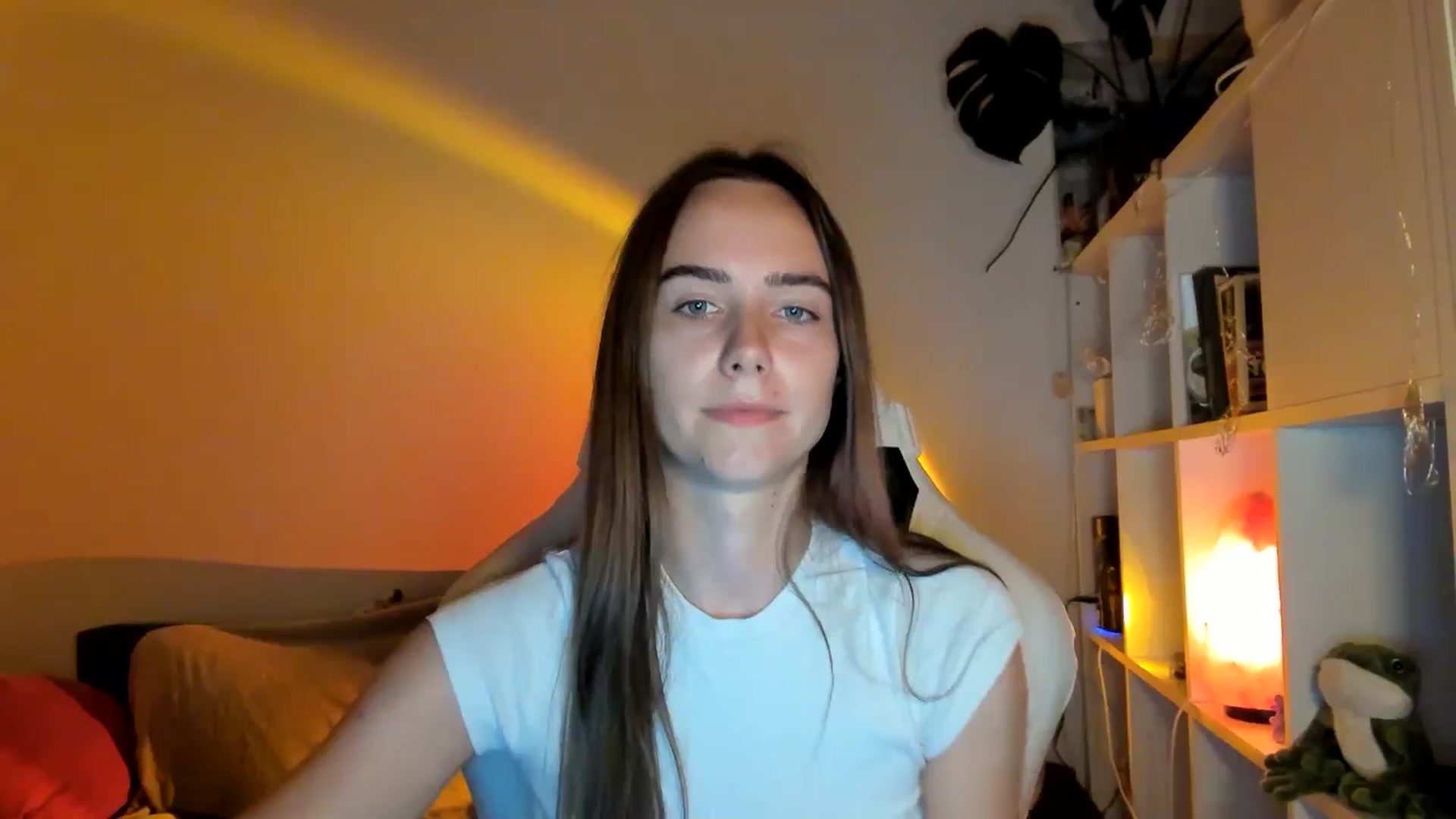 Gallery image thumbnail from OhAlisa's myfreecams stream on, 08/21/2025, 19:00 image 11 of 20