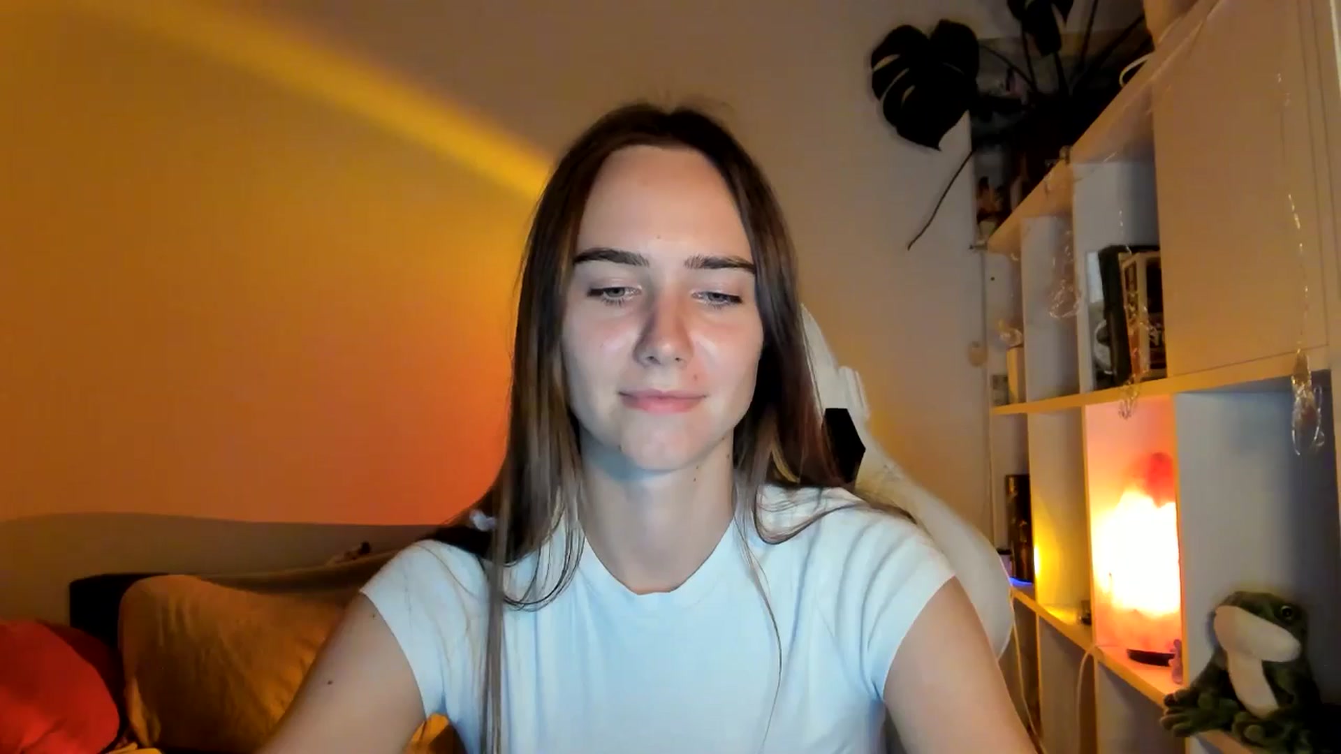 Gallery image thumbnail from OhAlisa's myfreecams stream on, 08/21/2025, 19:00 image 4 of 20