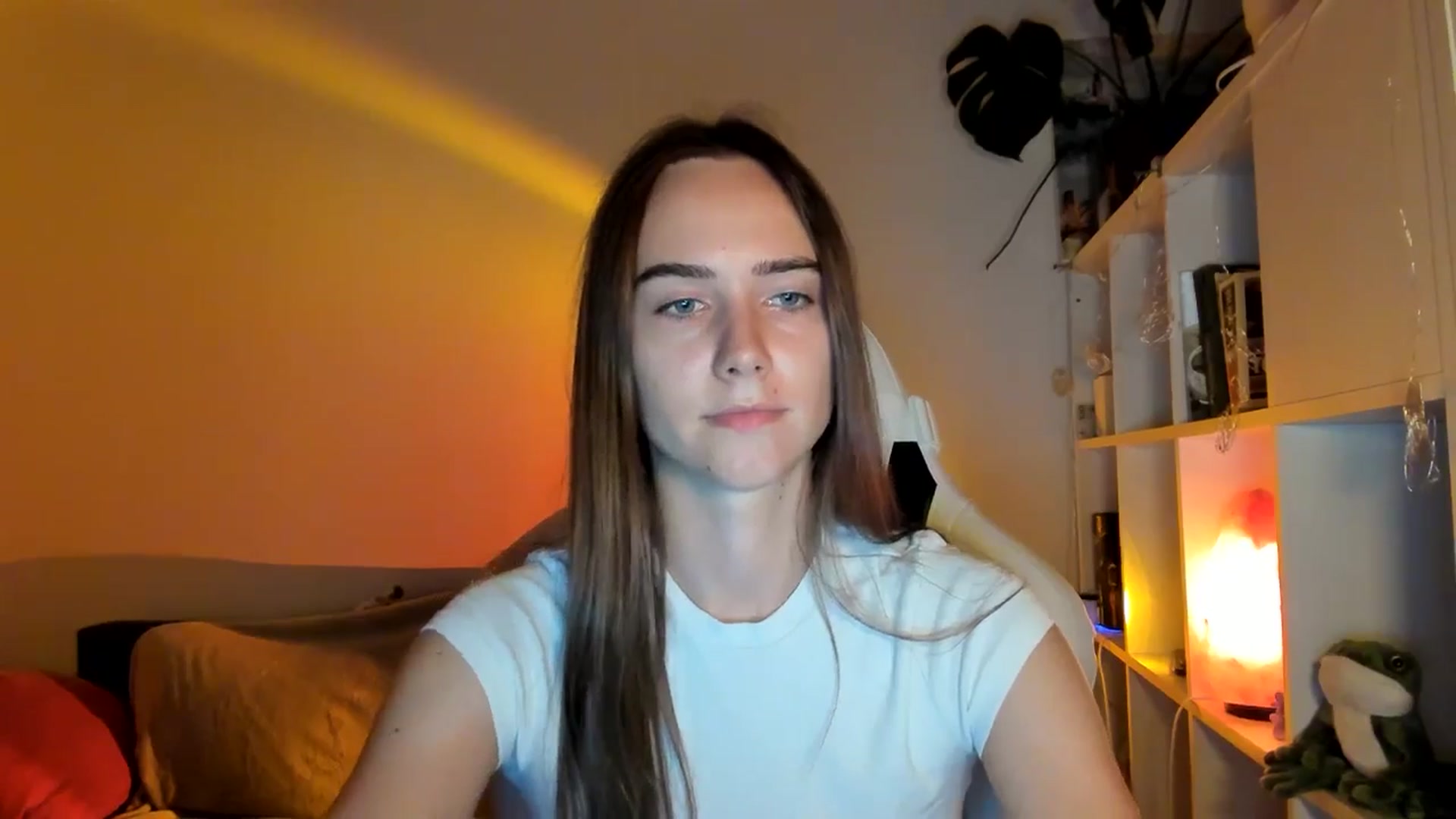 Gallery image thumbnail from OhAlisa's myfreecams stream on, 08/21/2025, 19:00 image 8 of 20