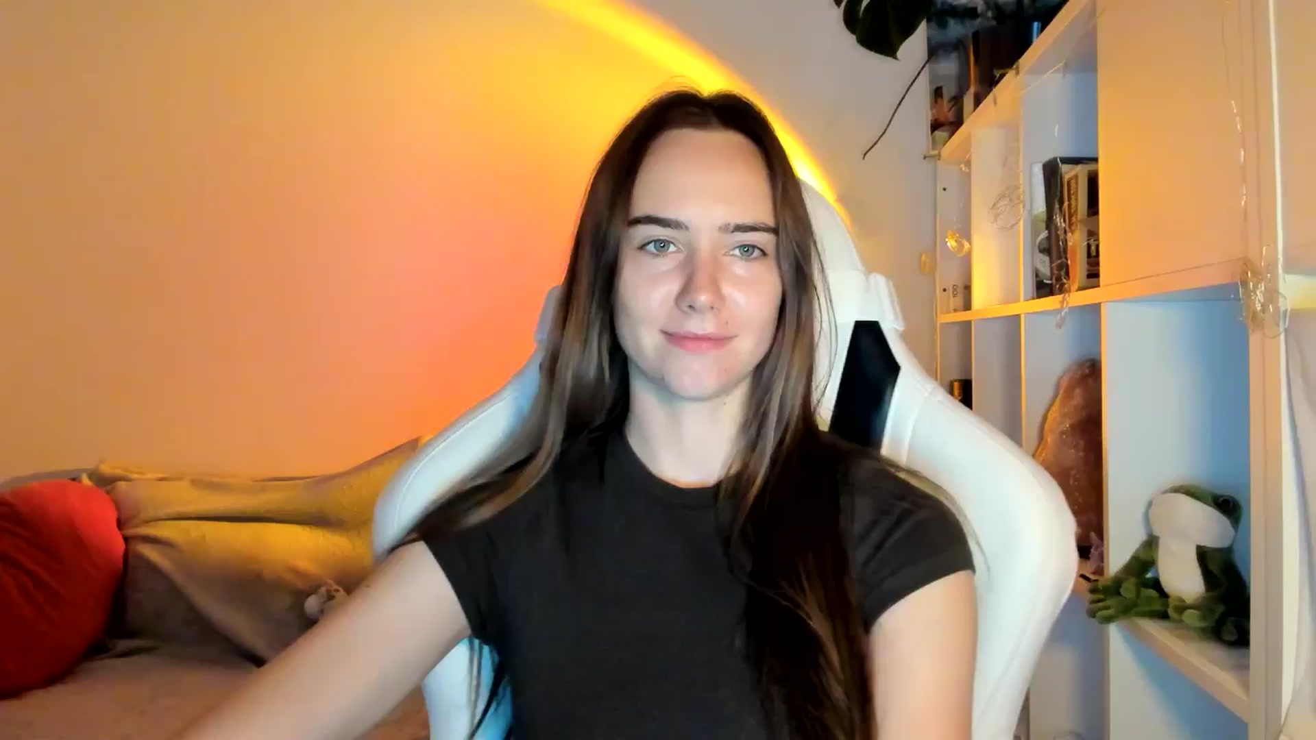 Gallery image thumbnail from OhAlisa's myfreecams stream on, 08/24/2025, 10:49 image 2 of 20