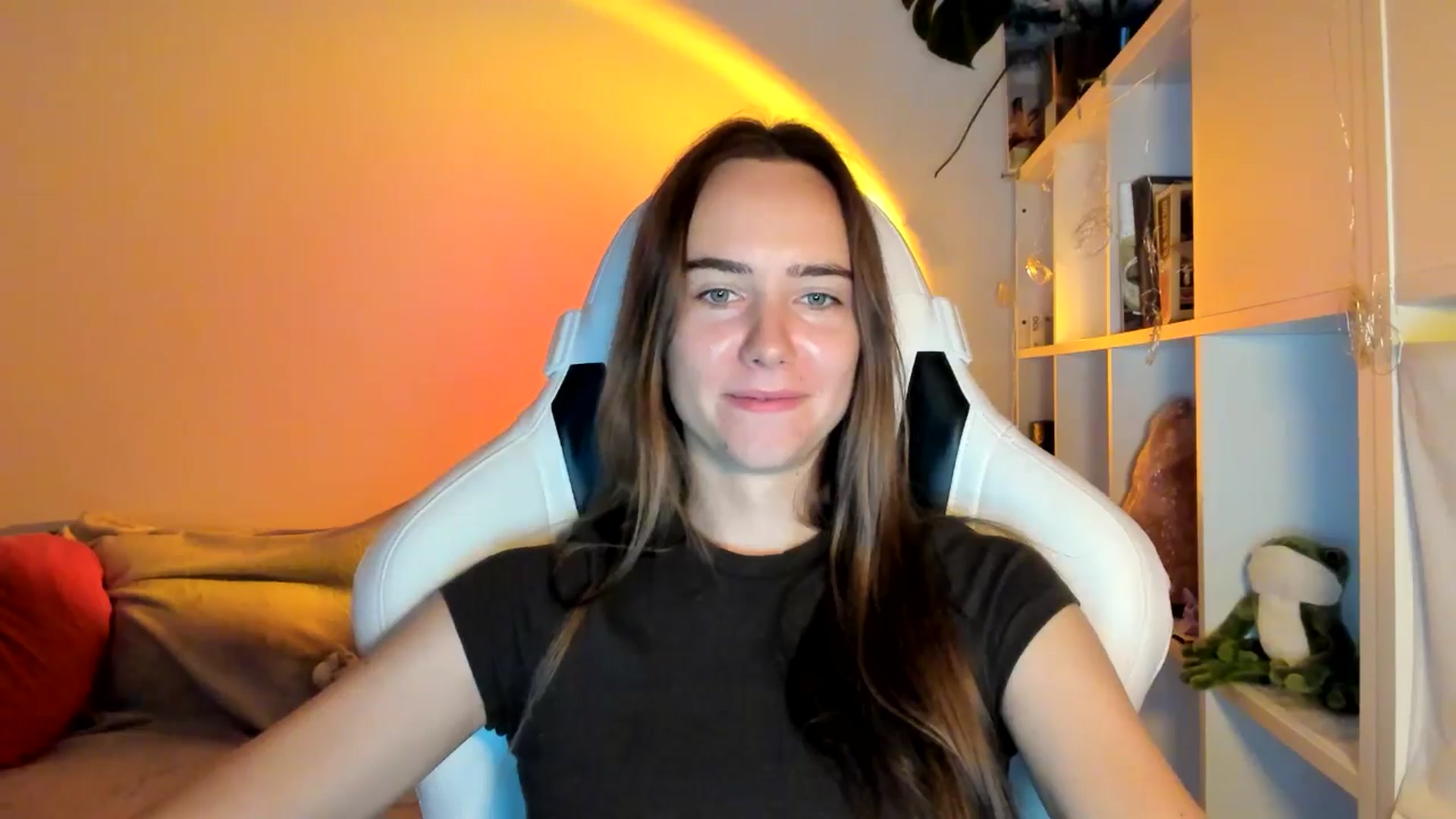 Gallery image thumbnail from OhAlisa's myfreecams stream on, 08/24/2025, 10:49 image 15 of 20