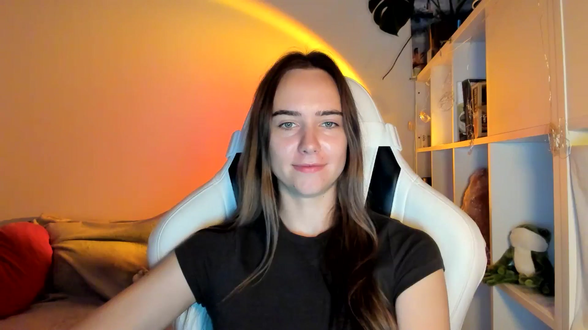 Gallery image thumbnail from OhAlisa's myfreecams stream on, 08/24/2025, 11:34 image 17 of 20