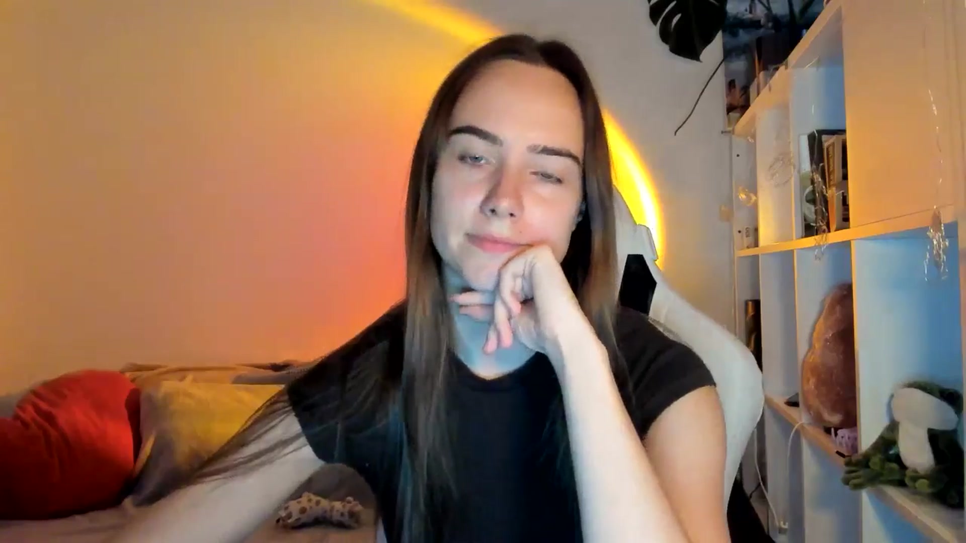 Gallery image thumbnail from OhAlisa's myfreecams stream on, 08/24/2025, 16:36 image 2 of 20