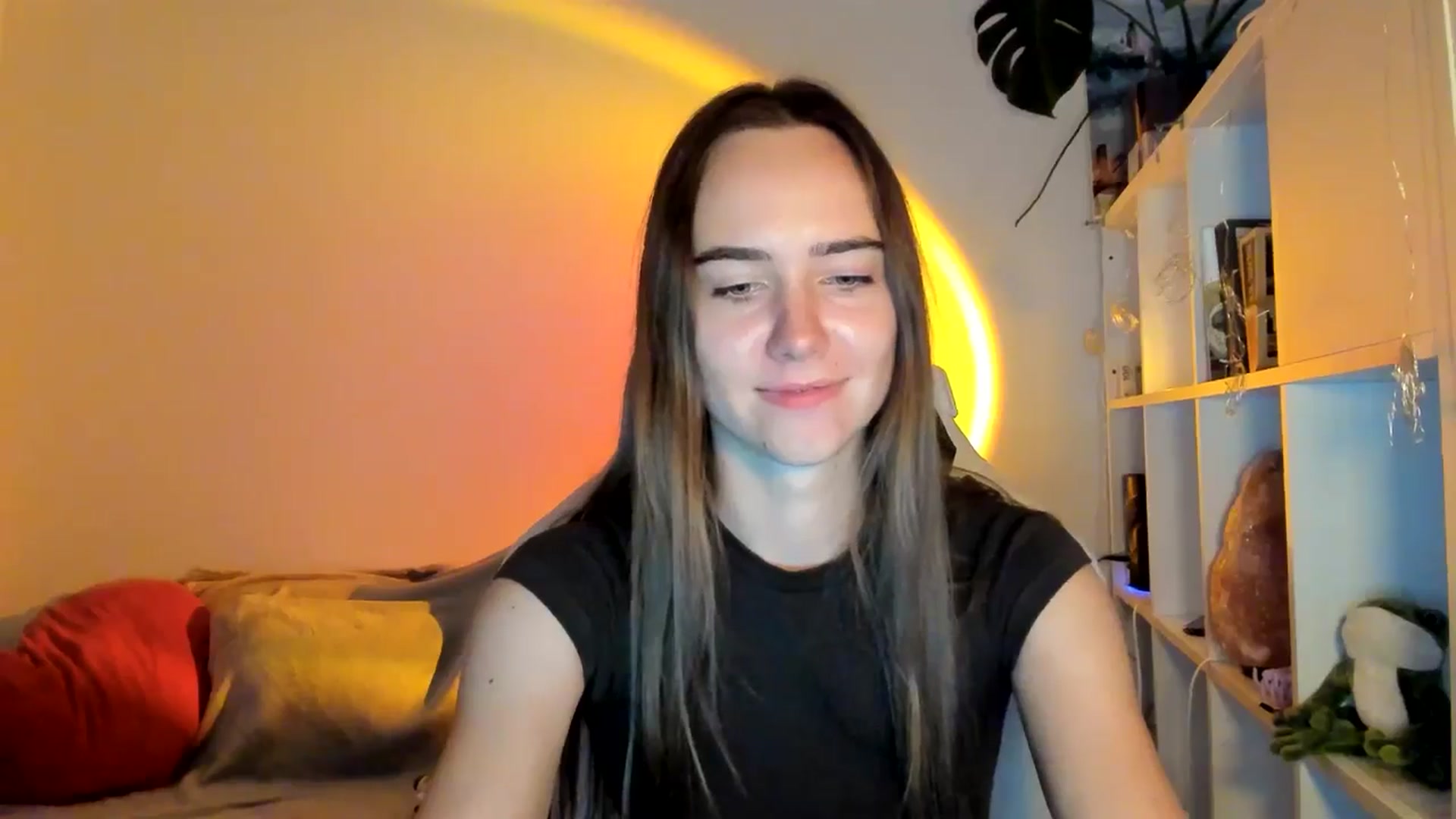 Gallery image thumbnail from OhAlisa's myfreecams stream on, 08/24/2025, 16:36 image 14 of 20