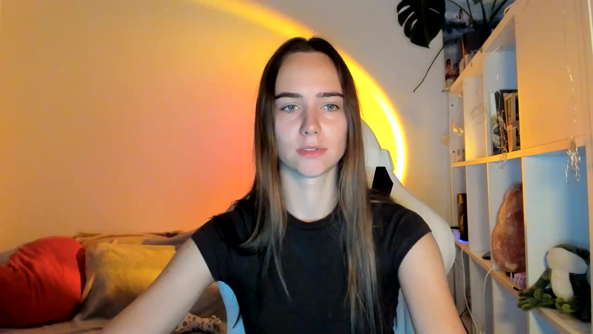 Gallery image thumbnail from OhAlisa's myfreecams stream on, 08/24/2025, 16:36 image 11 of 20