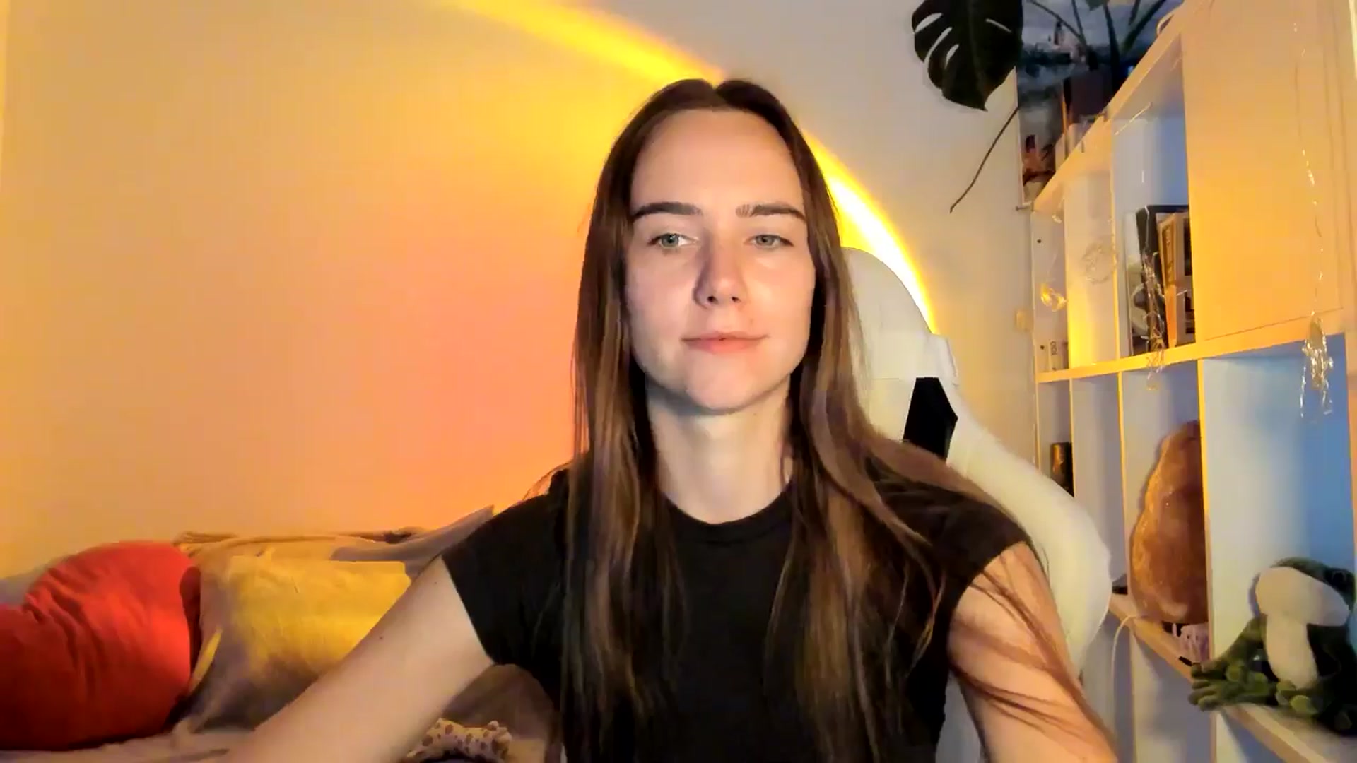 Gallery image thumbnail from OhAlisa's myfreecams stream on, 08/24/2025, 16:36 image 4 of 20