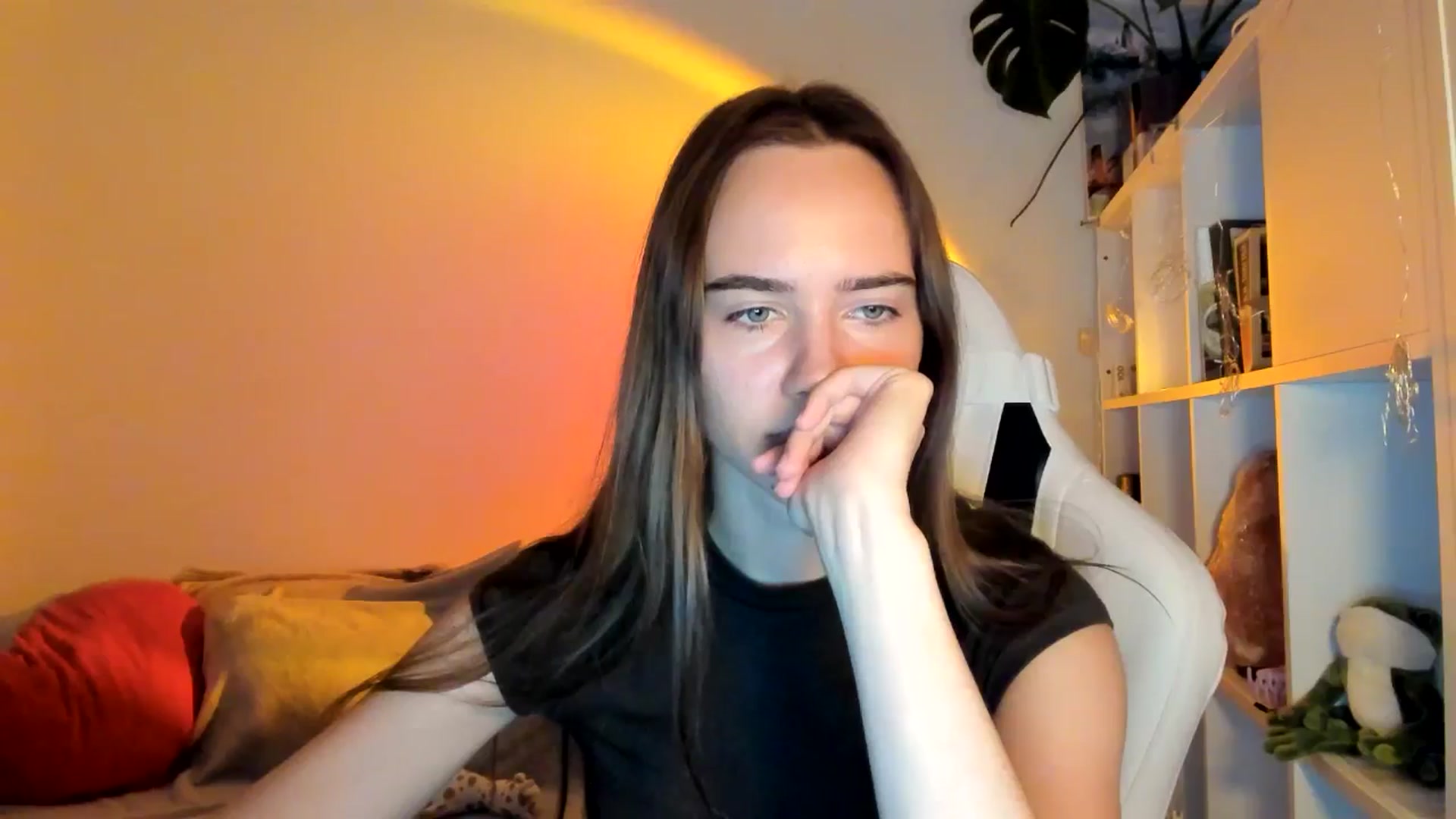 Gallery image thumbnail from OhAlisa's myfreecams stream on, 08/24/2025, 16:36 image 18 of 20