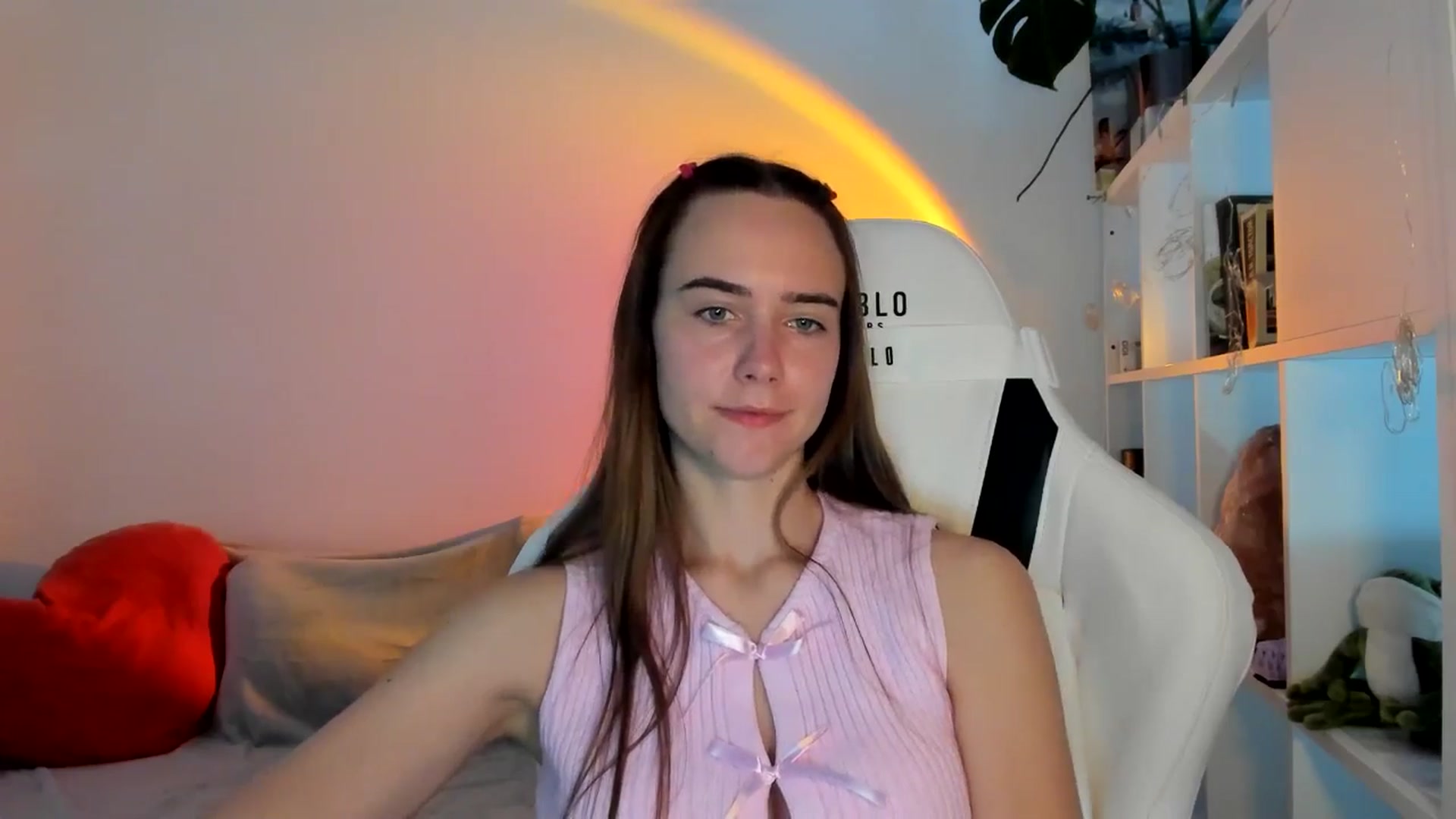 Gallery image thumbnail from OhAlisa's myfreecams stream on, 08/25/2025, 14:03 image 13 of 20