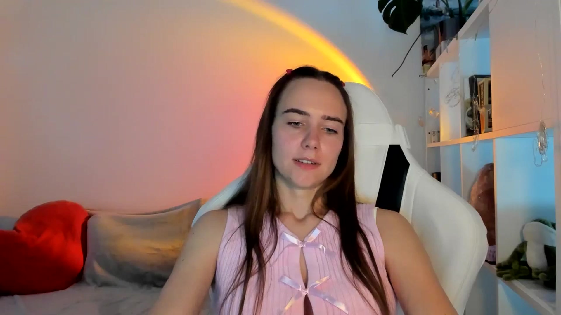 Gallery image thumbnail from OhAlisa's myfreecams stream on, 08/25/2025, 14:03 image 10 of 20