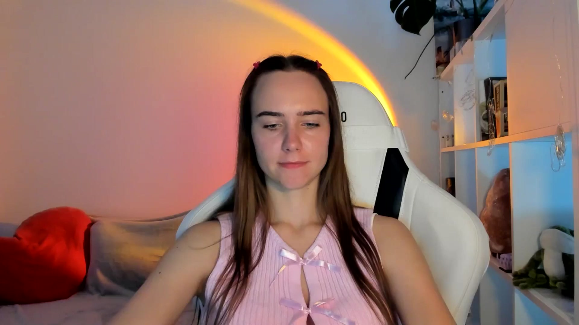 Gallery image thumbnail from OhAlisa's myfreecams stream on, 08/25/2025, 14:03 image 3 of 20