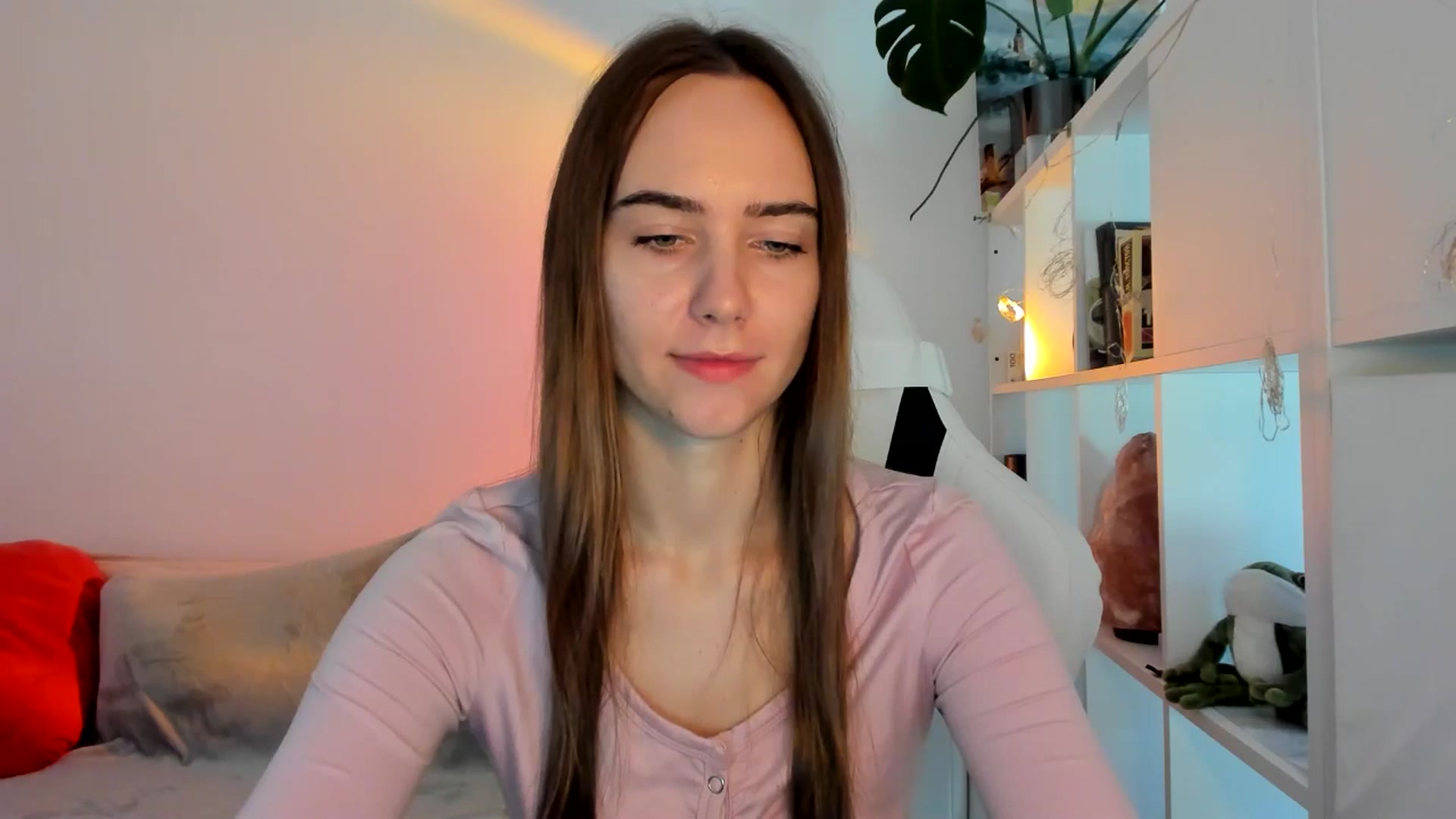Gallery image thumbnail from OhAlisa's myfreecams stream on, 08/26/2025, 10:09 image 11 of 20