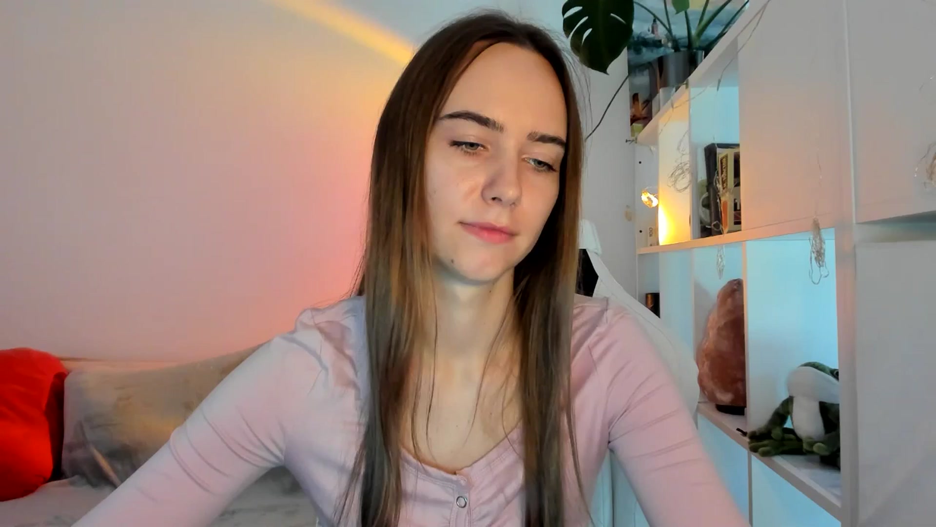 Gallery image thumbnail from OhAlisa's myfreecams stream on, 08/26/2025, 10:09 image 10 of 20