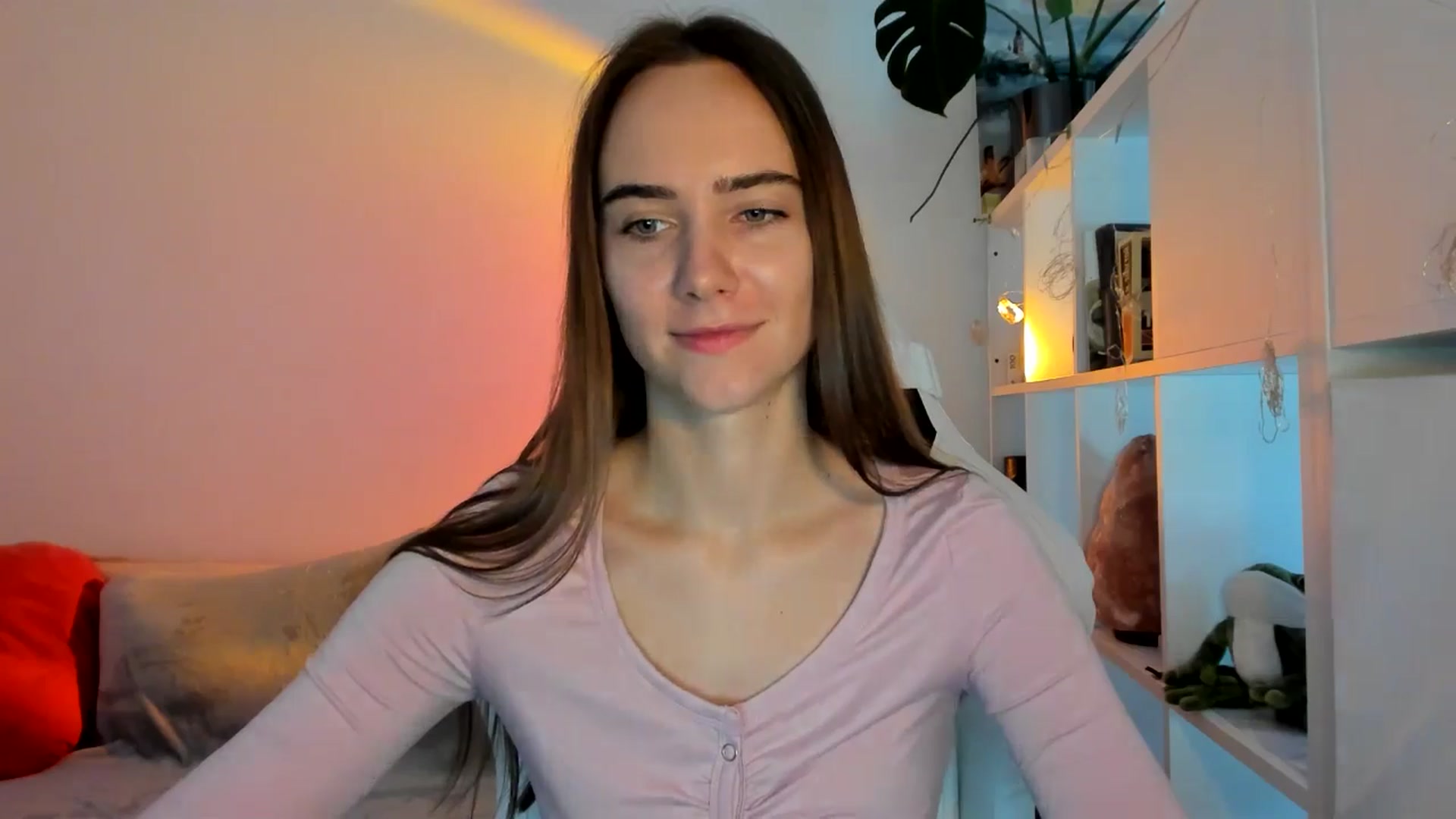 Gallery image thumbnail from OhAlisa's myfreecams stream on, 08/26/2025, 10:09 image 4 of 20