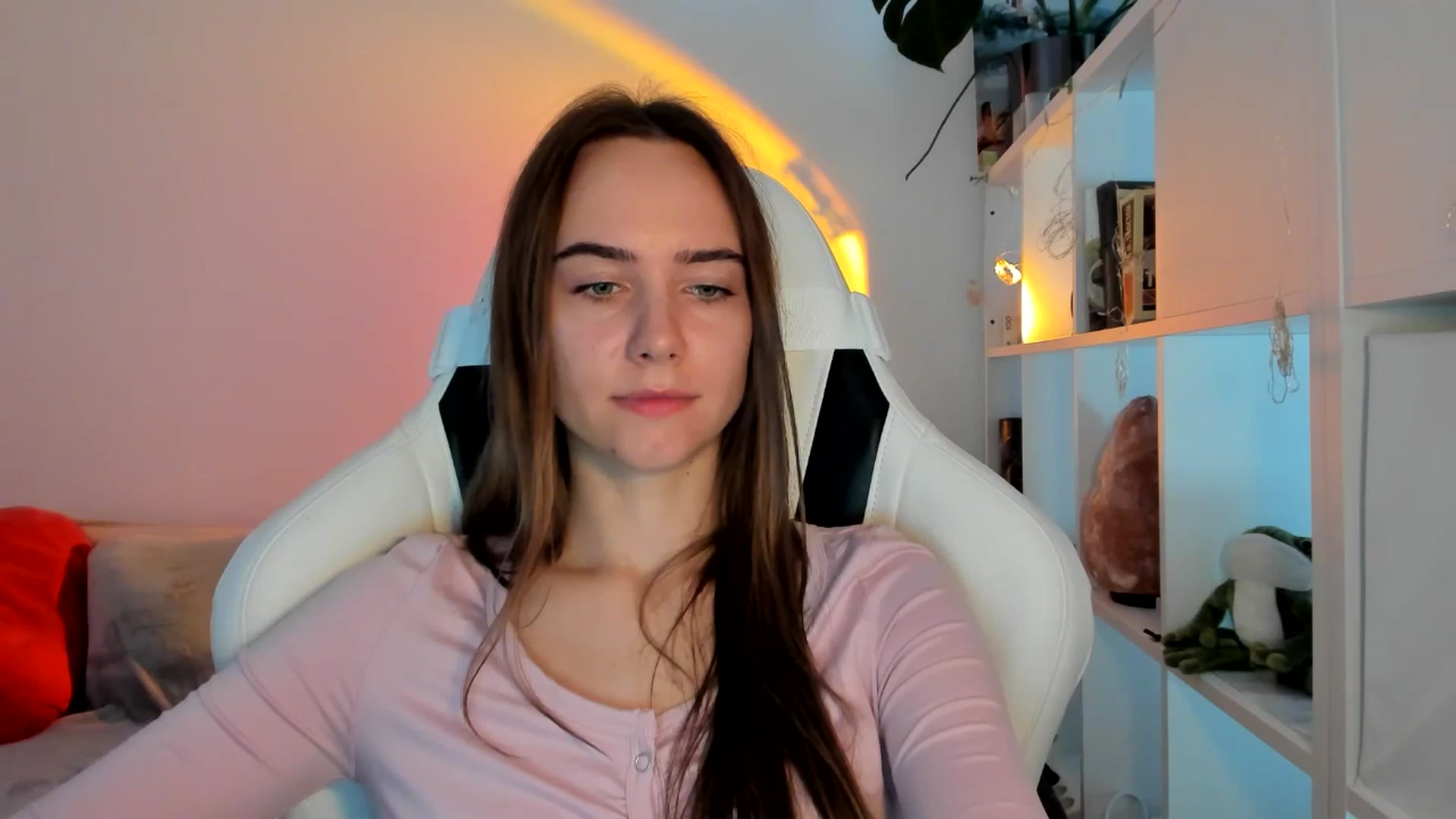 Gallery image thumbnail from OhAlisa's myfreecams stream on, 08/26/2025, 11:04 image 13 of 20