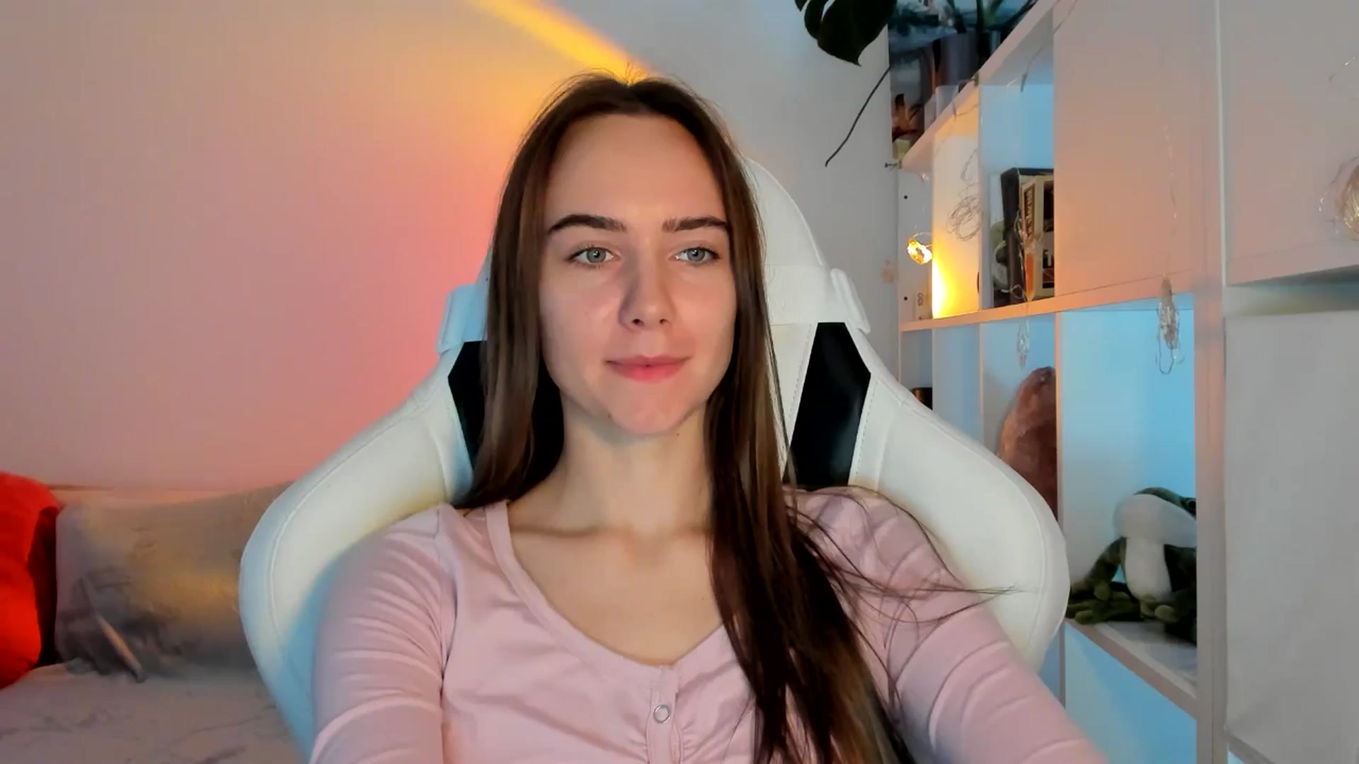 Gallery image thumbnail from OhAlisa's myfreecams stream on, 08/26/2025, 11:04 image 1 of 20