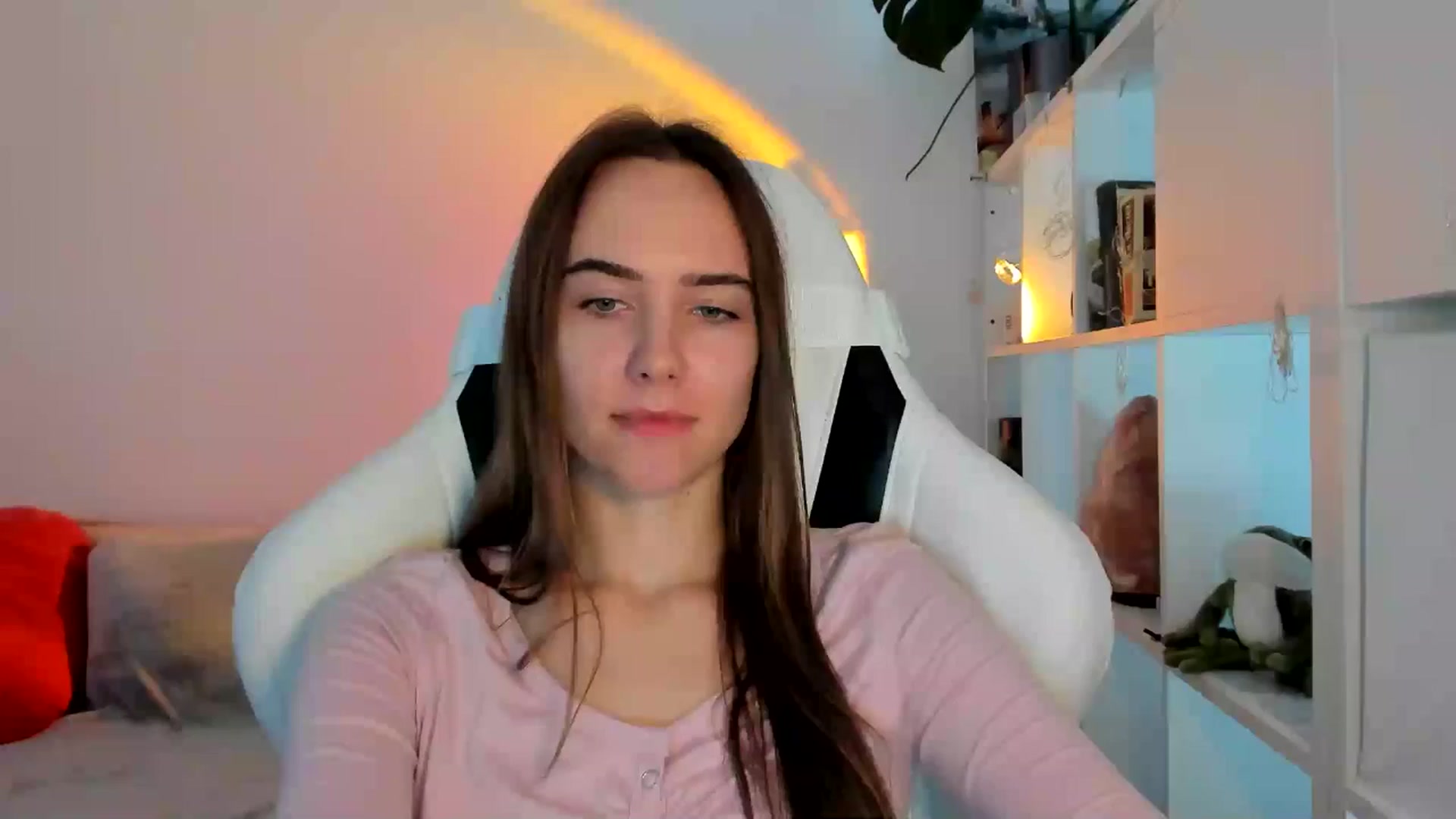 Gallery image thumbnail from OhAlisa's myfreecams stream on, 08/26/2025, 11:04 image 15 of 20