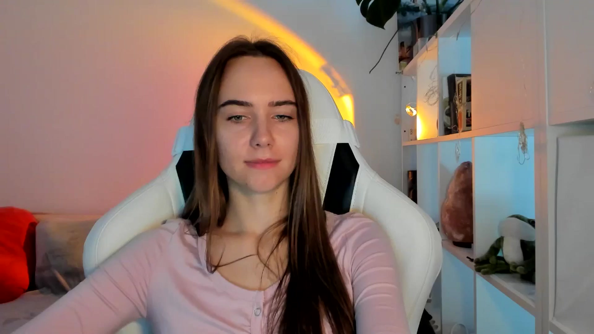 Gallery image thumbnail from OhAlisa's myfreecams stream on, 08/26/2025, 11:04 image 10 of 20