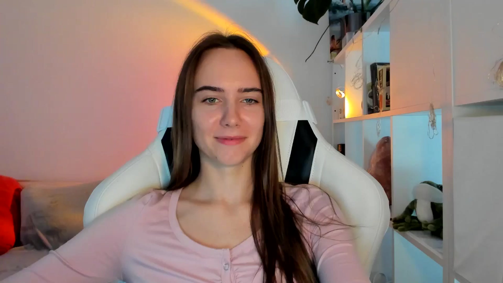Gallery image thumbnail from OhAlisa's myfreecams stream on, 08/26/2025, 11:04 image 3 of 20