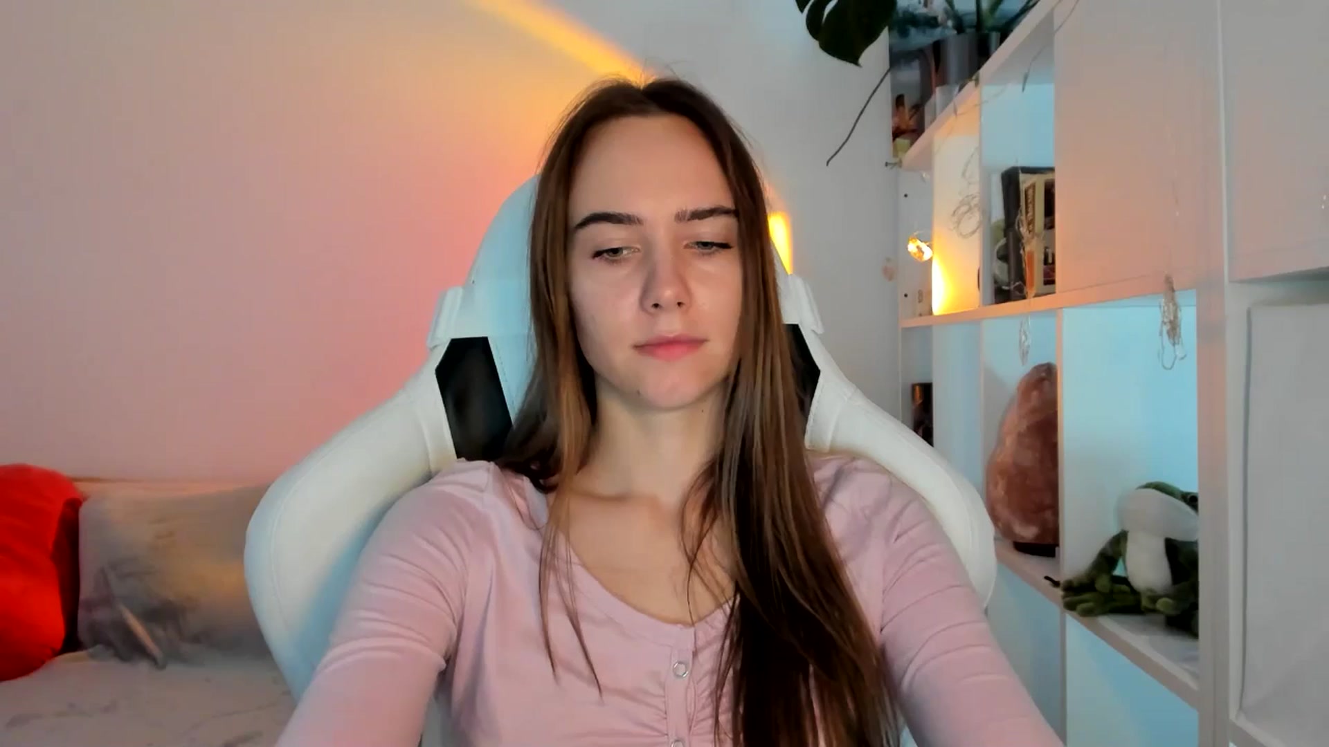 Gallery image thumbnail from OhAlisa's myfreecams stream on, 08/26/2025, 11:04 image 5 of 20