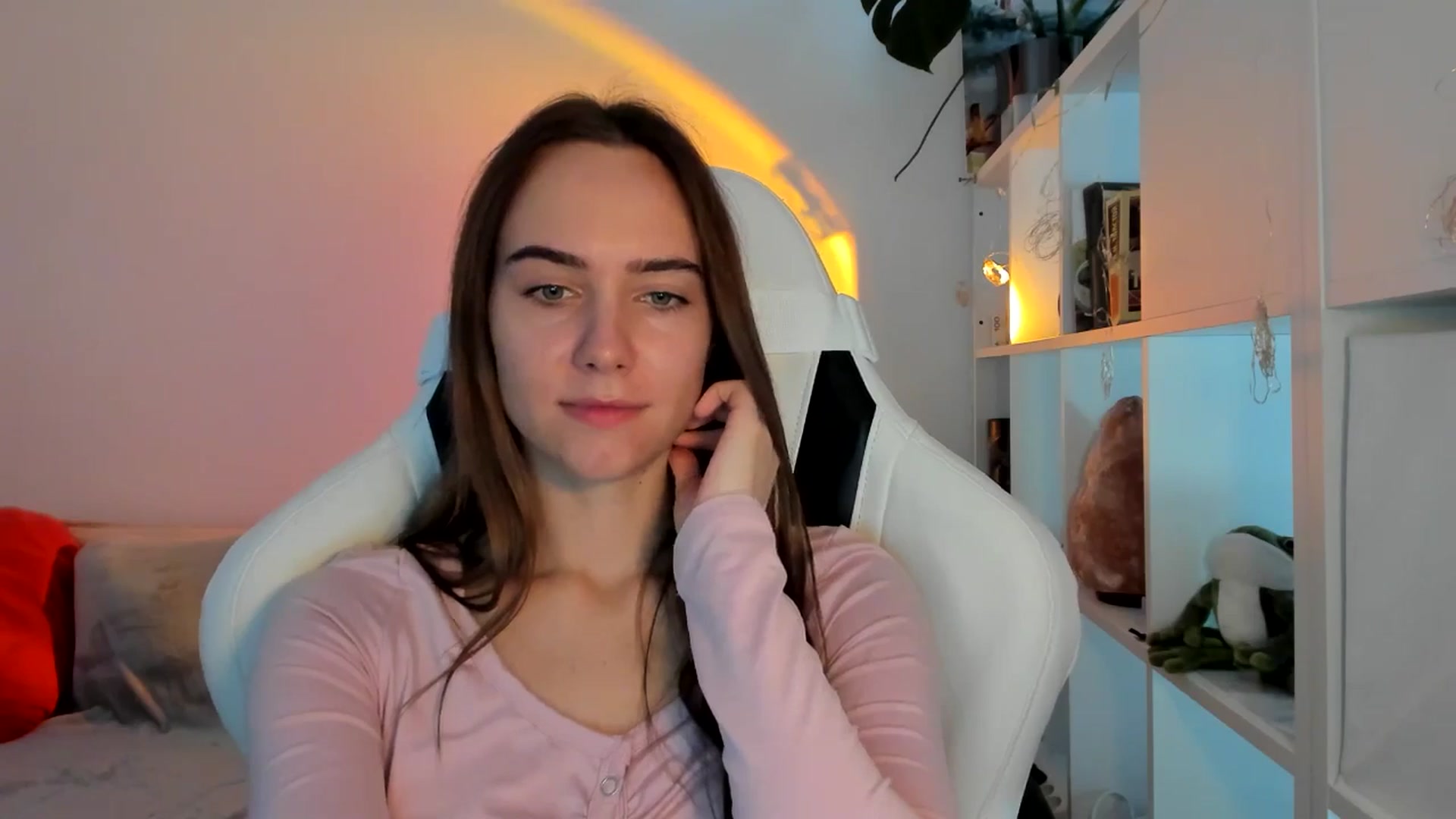 Gallery image thumbnail from OhAlisa's myfreecams stream on, 08/26/2025, 11:04 image 19 of 20