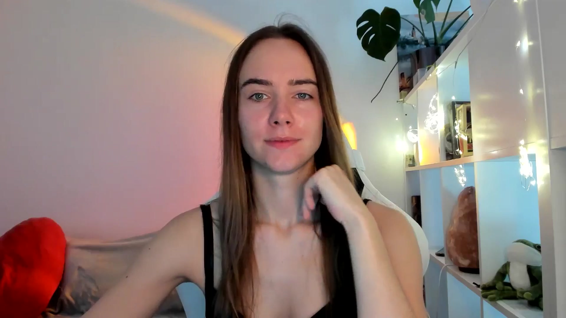 Gallery image thumbnail from OhAlisa's myfreecams stream on, 08/27/2025, 08:45 image 5 of 20