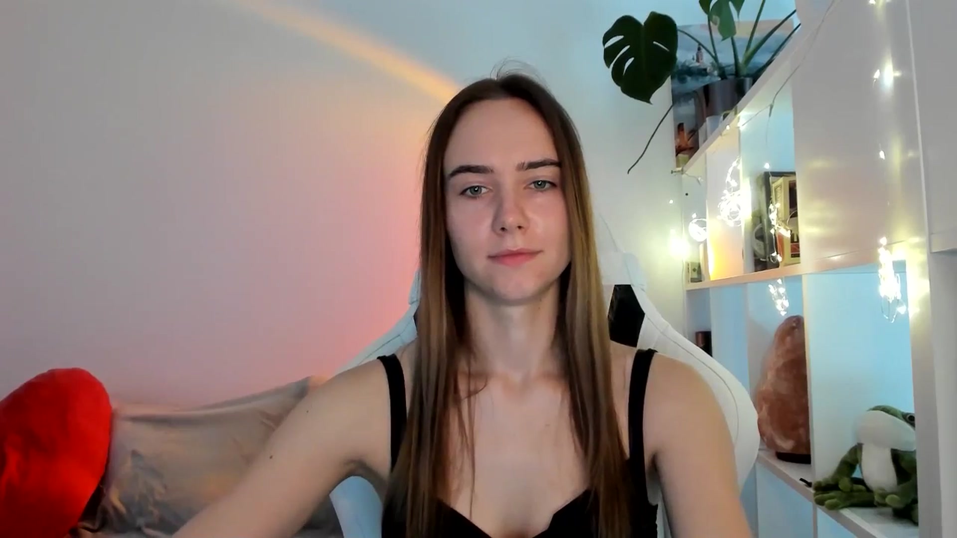 Gallery image thumbnail from OhAlisa's myfreecams stream on, 08/27/2025, 08:45 image 14 of 20