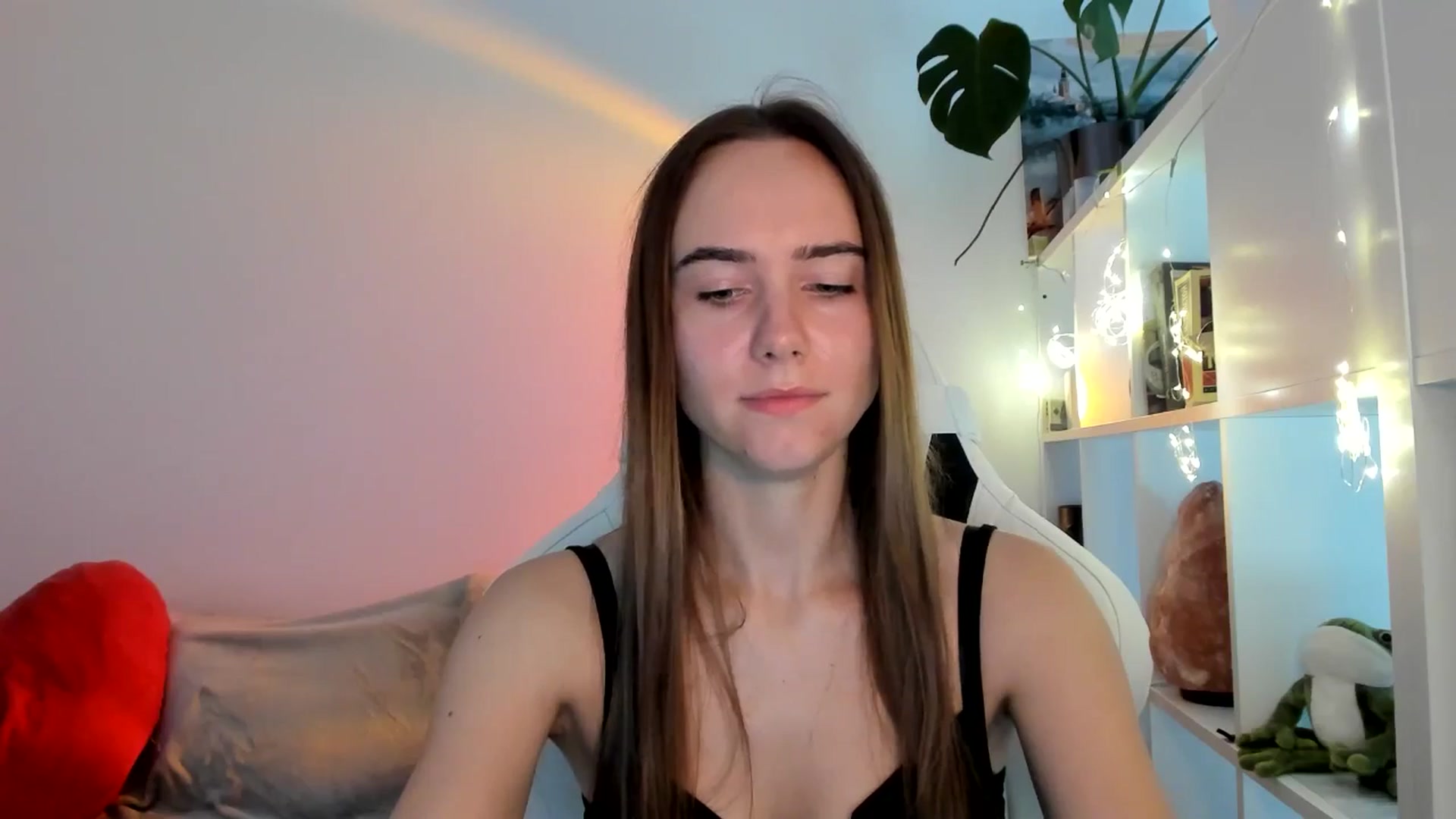Gallery image thumbnail from OhAlisa's myfreecams stream on, 08/27/2025, 08:45 image 16 of 20