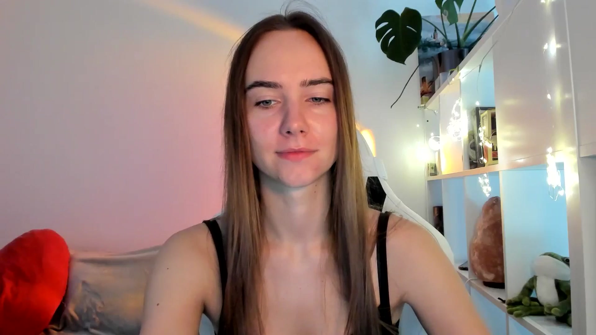 Gallery image thumbnail from OhAlisa's myfreecams stream on, 08/27/2025, 08:45 image 4 of 20
