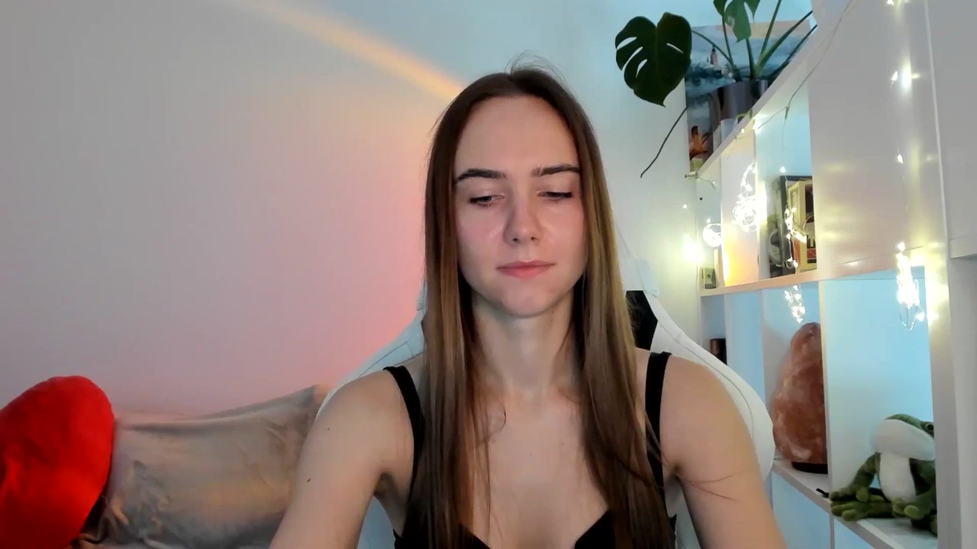 Gallery image thumbnail from OhAlisa's myfreecams stream on, 08/27/2025, 08:45 image 19 of 20
