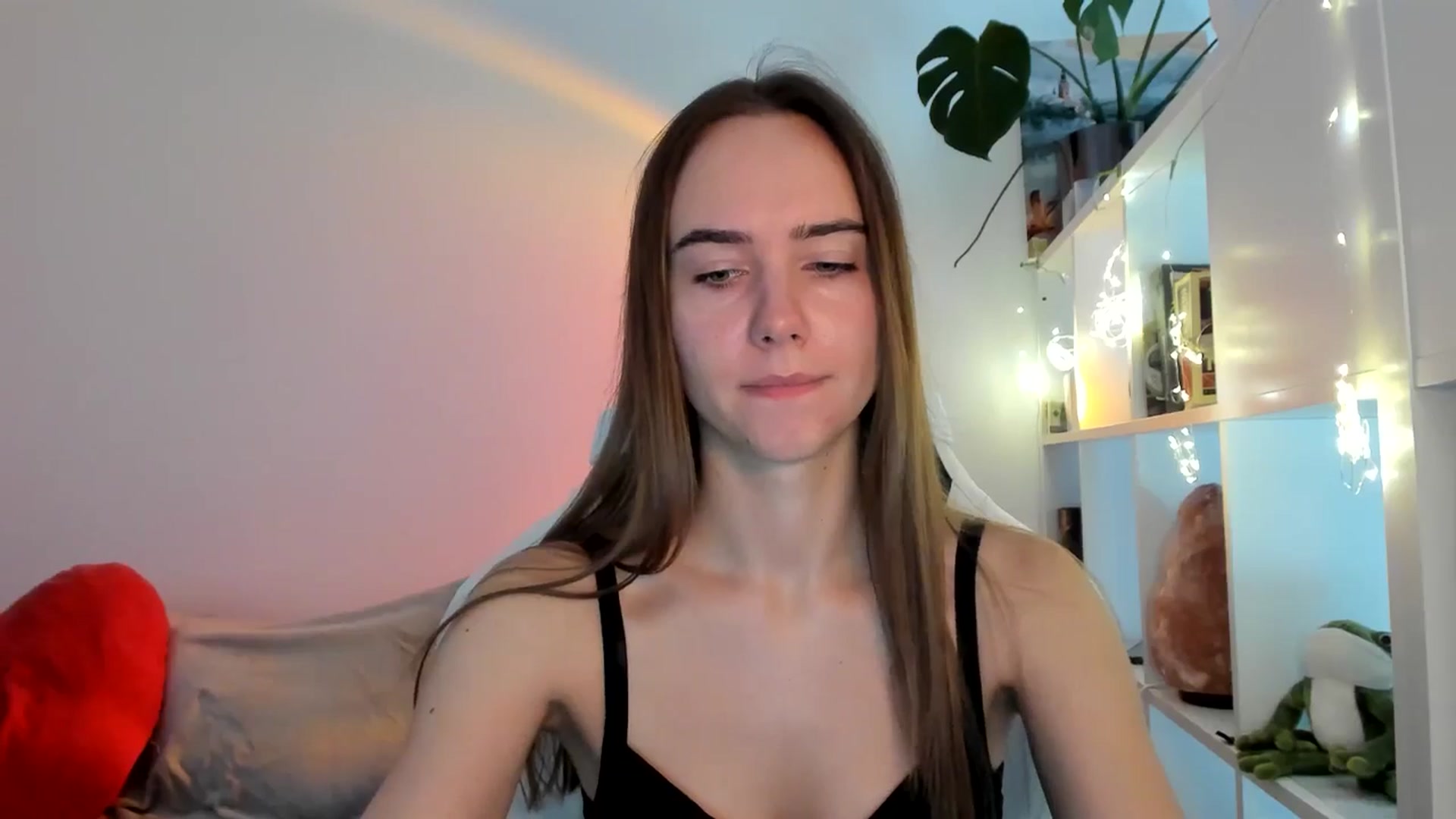 Gallery image thumbnail from OhAlisa's myfreecams stream on, 08/27/2025, 08:45 image 6 of 20