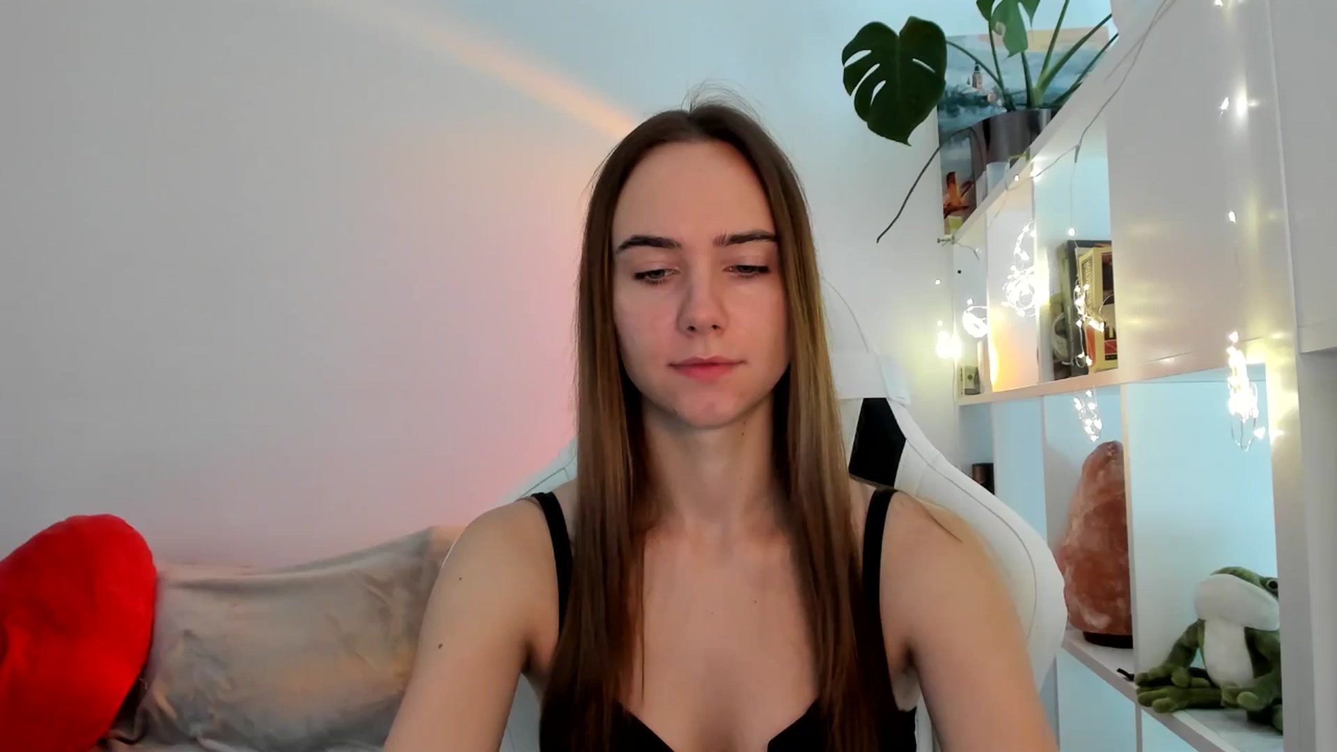 Gallery image thumbnail from OhAlisa's myfreecams stream on, 08/27/2025, 08:45 image 11 of 20