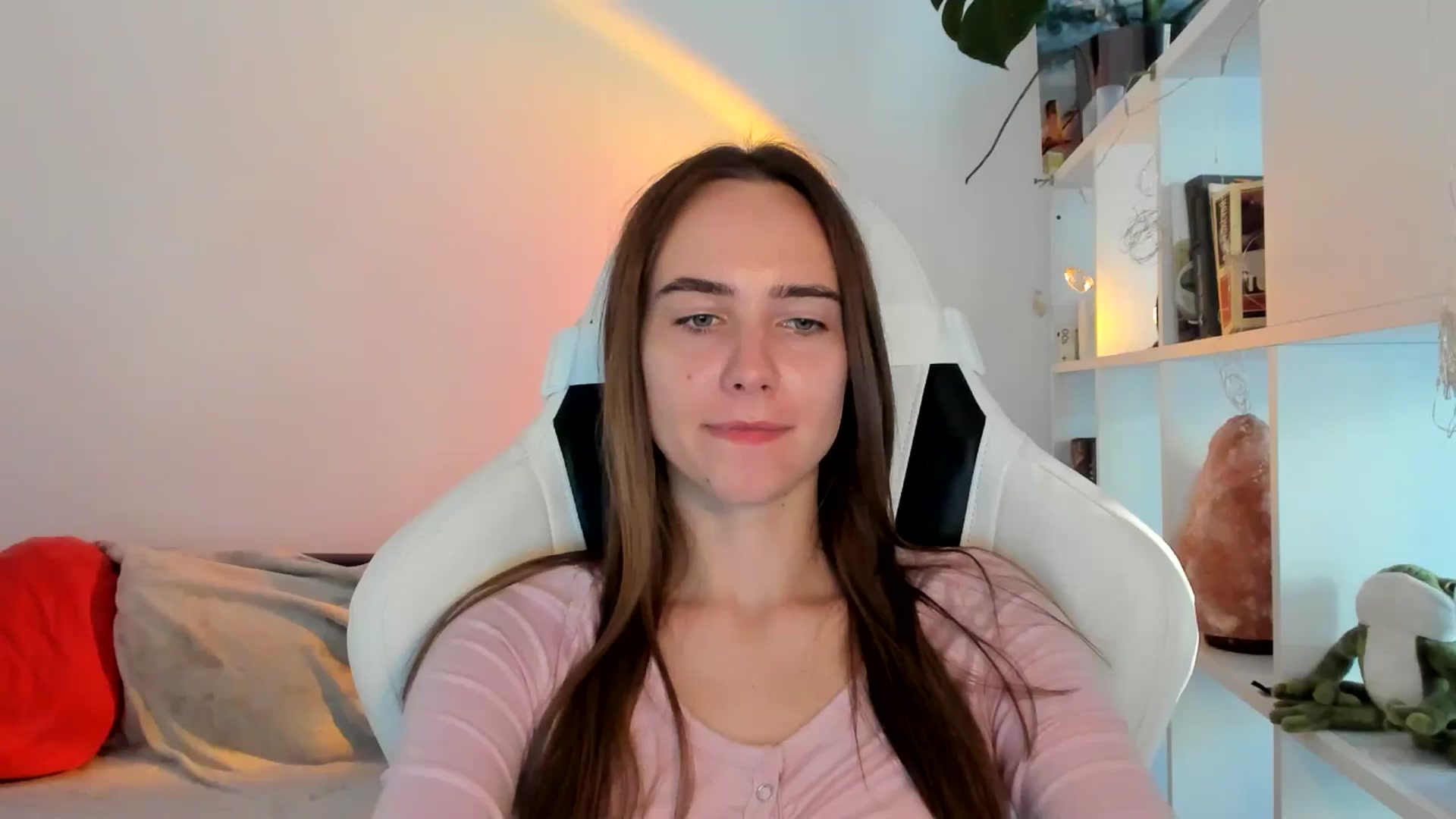 Gallery image thumbnail from OhAlisa's myfreecams stream on, 08/28/2025, 17:28 image 8 of 20