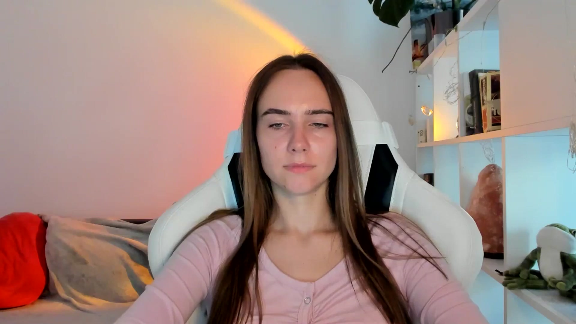 Gallery image thumbnail from OhAlisa's myfreecams stream on, 08/28/2025, 17:28 image 7 of 20