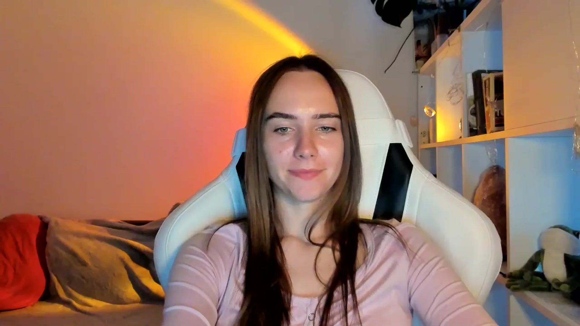 Gallery image thumbnail from OhAlisa's myfreecams stream on, 08/28/2025, 17:28 image 19 of 20