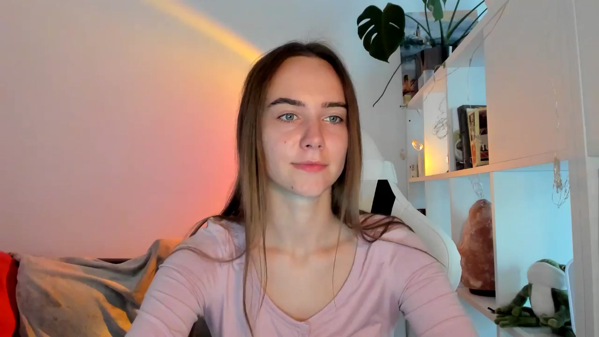 Gallery image thumbnail from OhAlisa's myfreecams stream on, 08/28/2025, 17:28 image 4 of 20
