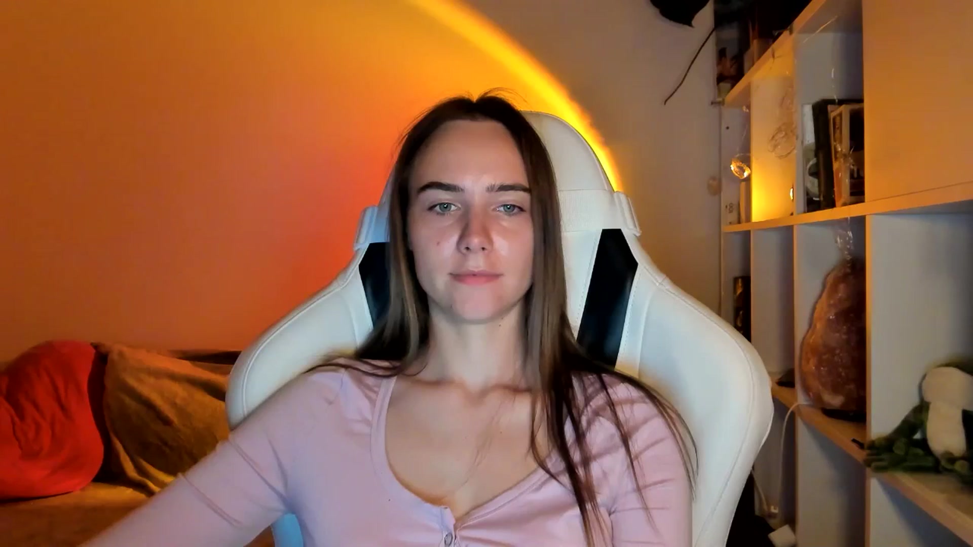 Gallery image thumbnail from OhAlisa's myfreecams stream on, 08/28/2025, 19:10 image 7 of 20