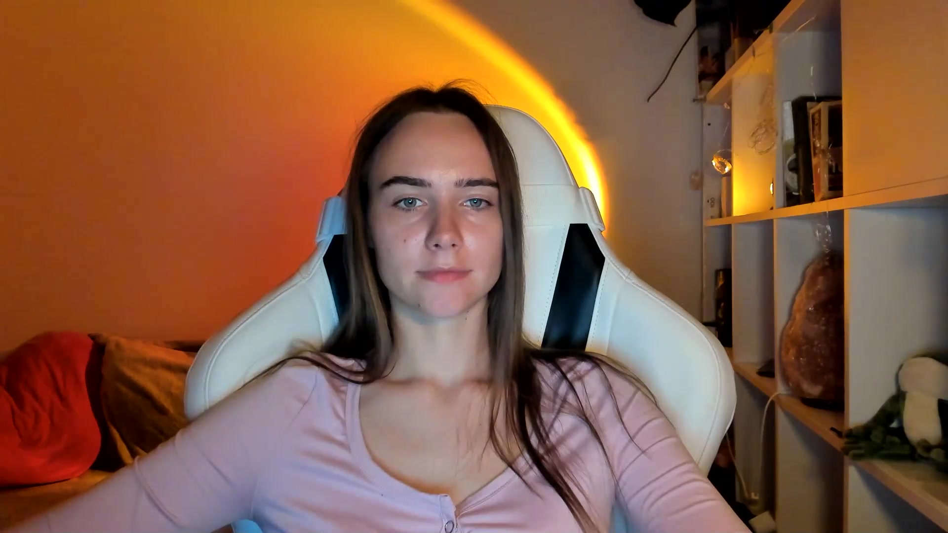 Gallery image thumbnail from OhAlisa's myfreecams stream on, 08/28/2025, 19:10 image 12 of 20