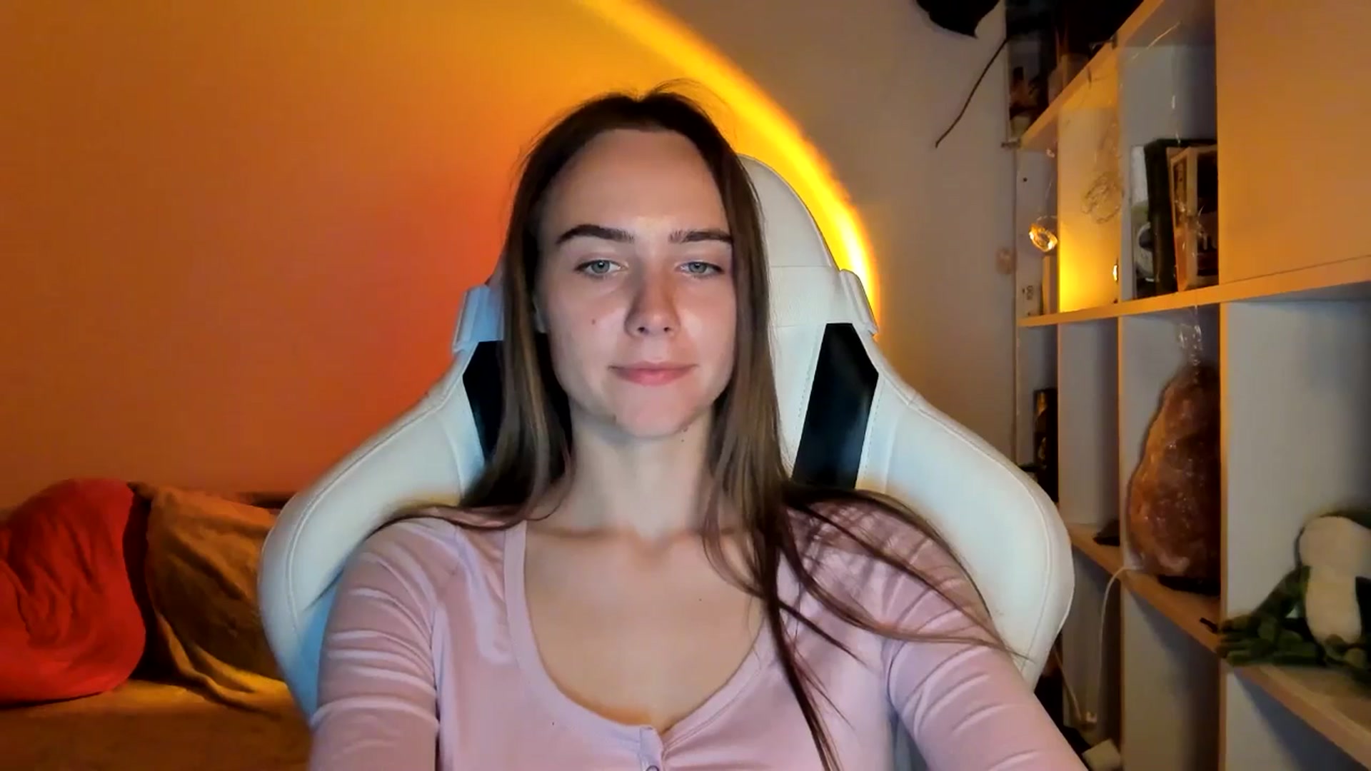 Gallery image thumbnail from OhAlisa's myfreecams stream on, 08/28/2025, 19:10 image 2 of 20