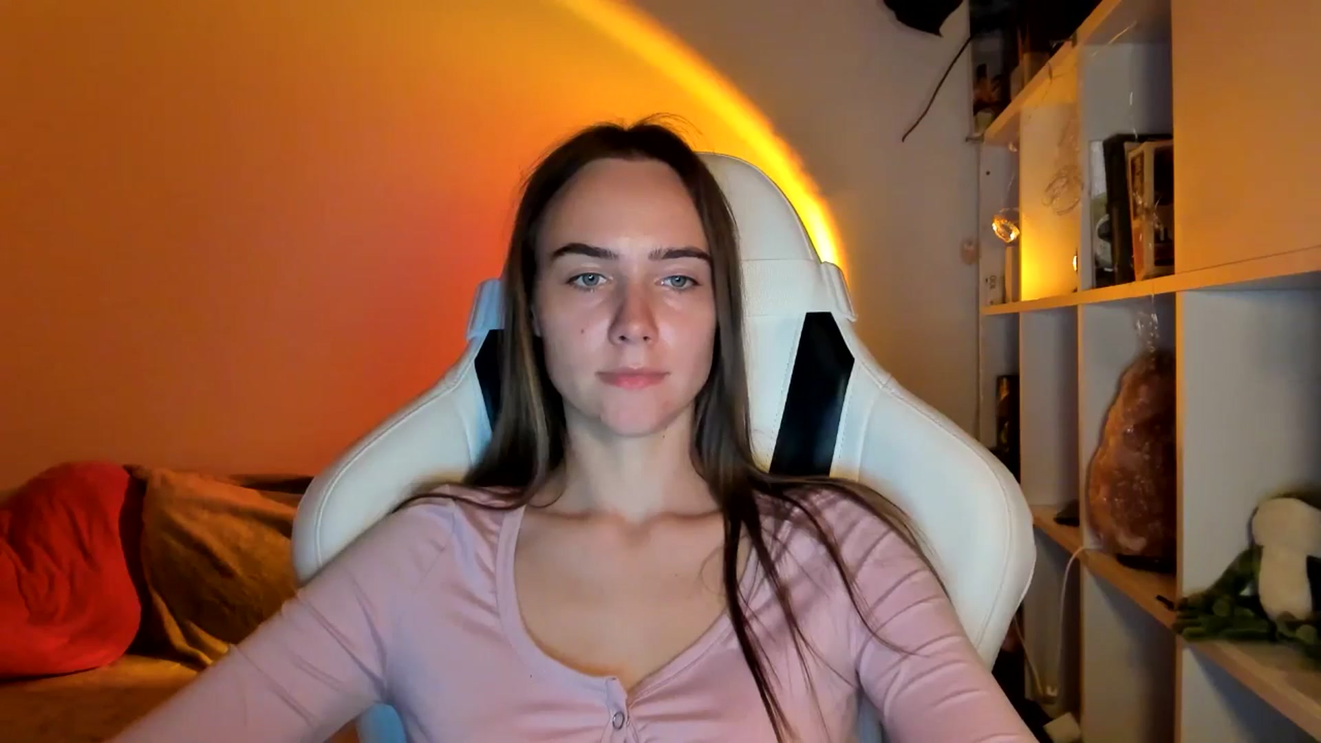 Gallery image thumbnail from OhAlisa's myfreecams stream on, 08/28/2025, 19:10 image 5 of 20