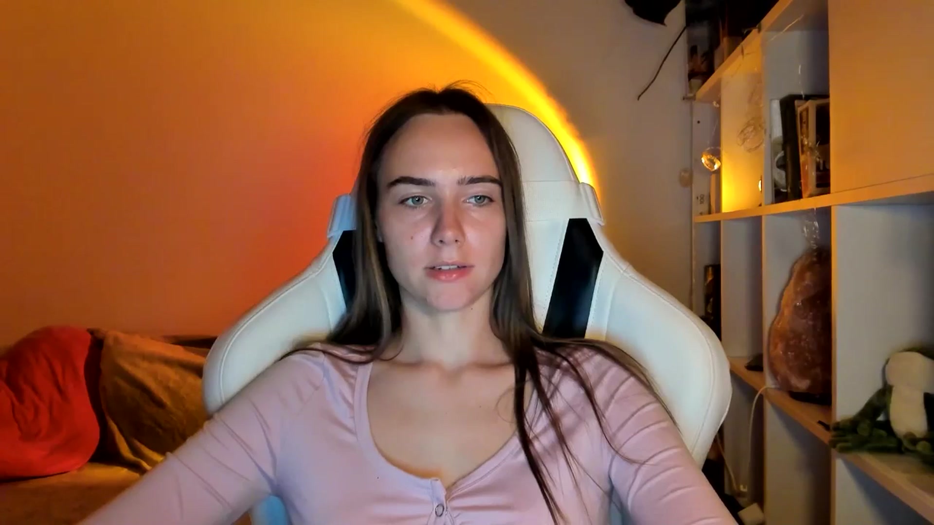 Gallery image thumbnail from OhAlisa's myfreecams stream on, 08/28/2025, 19:10 image 6 of 20