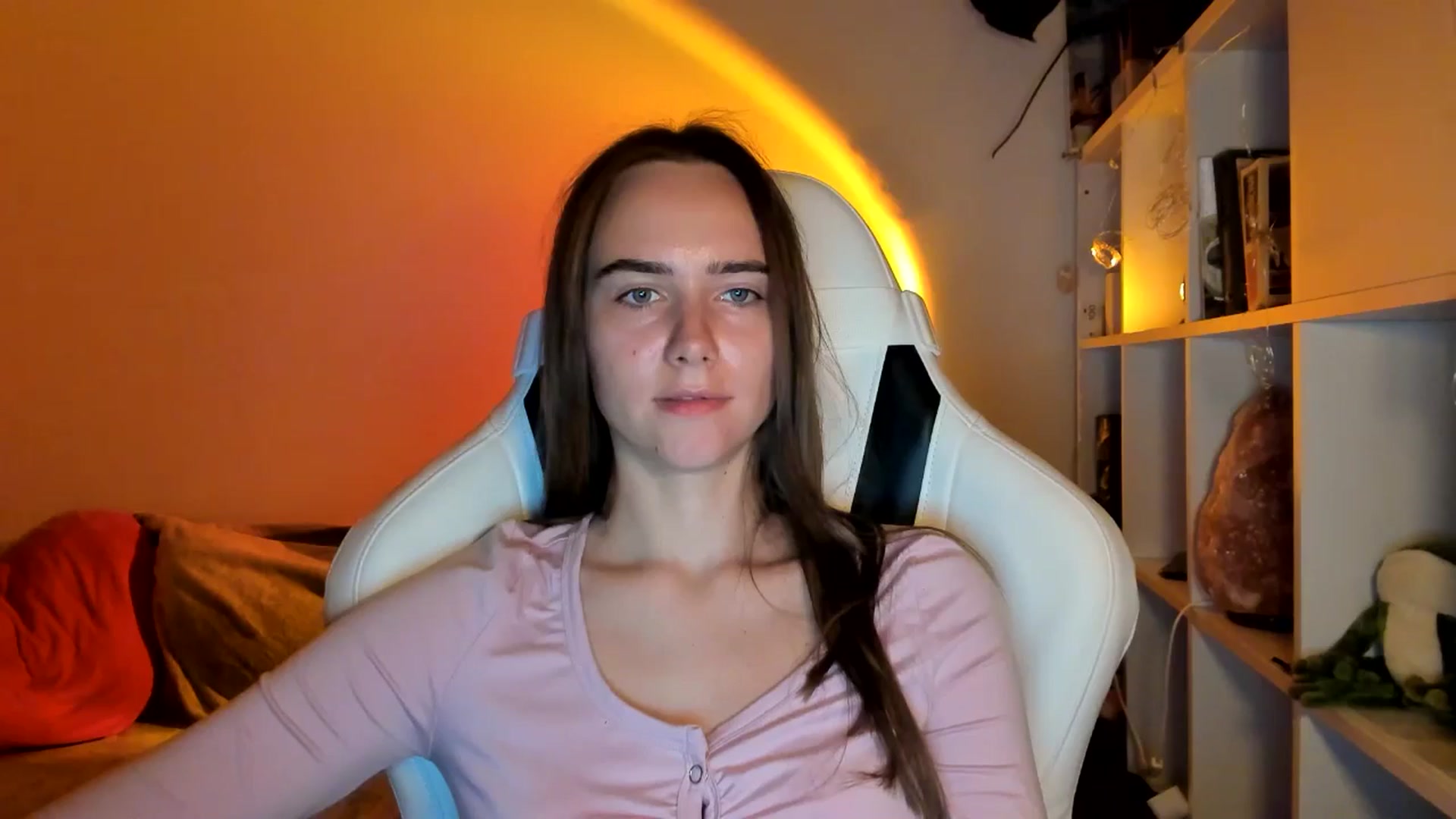 Gallery image thumbnail from OhAlisa's myfreecams stream on, 08/28/2025, 19:53 image 6 of 20