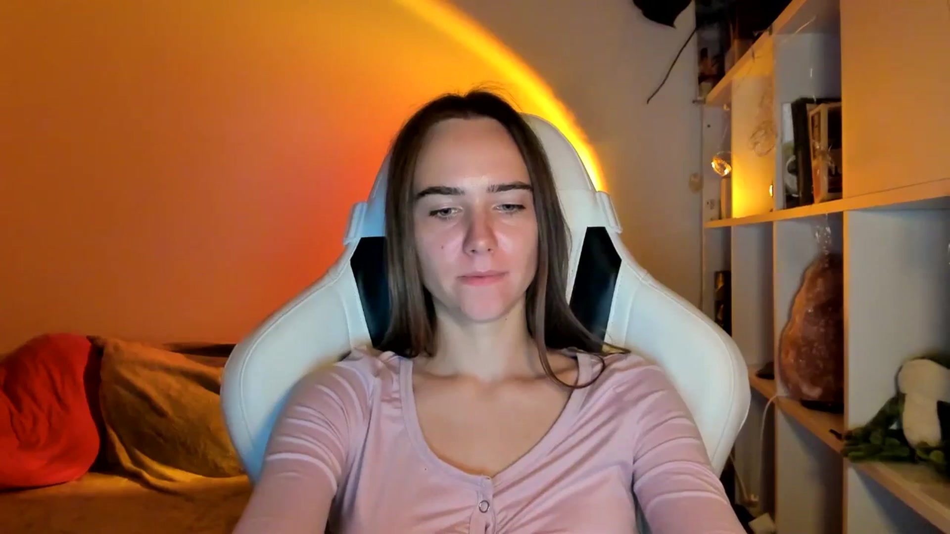Gallery image thumbnail from OhAlisa's myfreecams stream on, 08/28/2025, 19:53 image 17 of 20